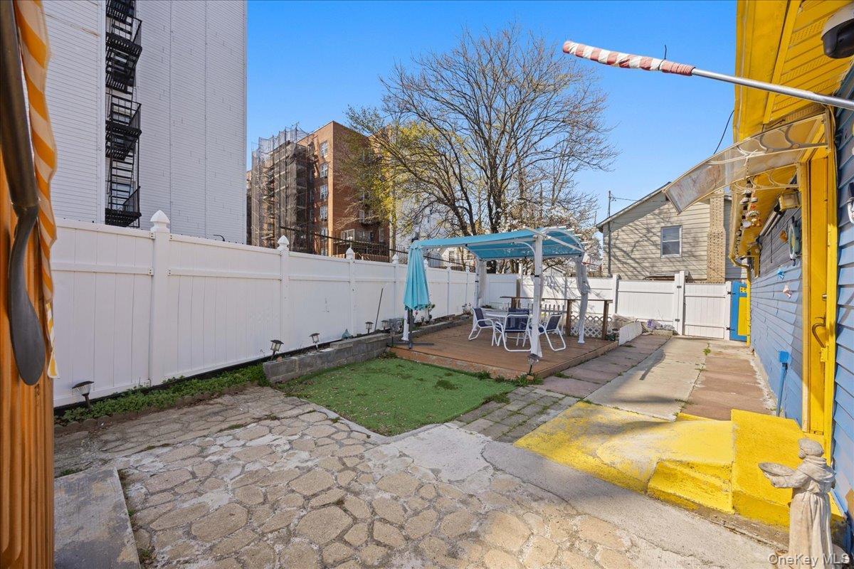 Single Family Pennyfield  Bronx, NY 10465, MLS-983439-19