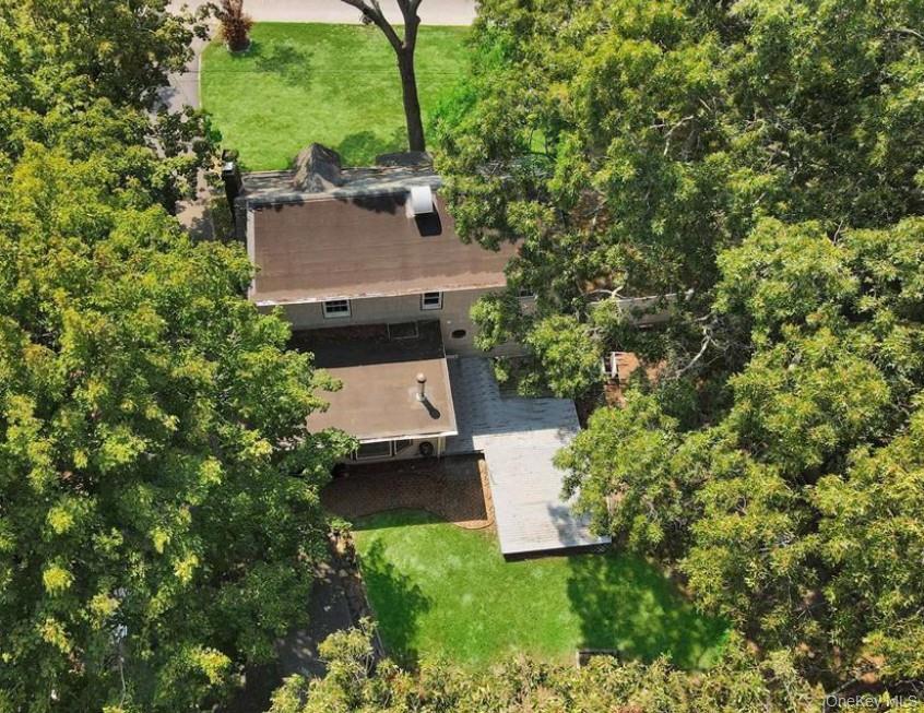 Single Family Wrana  Suffolk County, NY 11763, MLS-983451-5