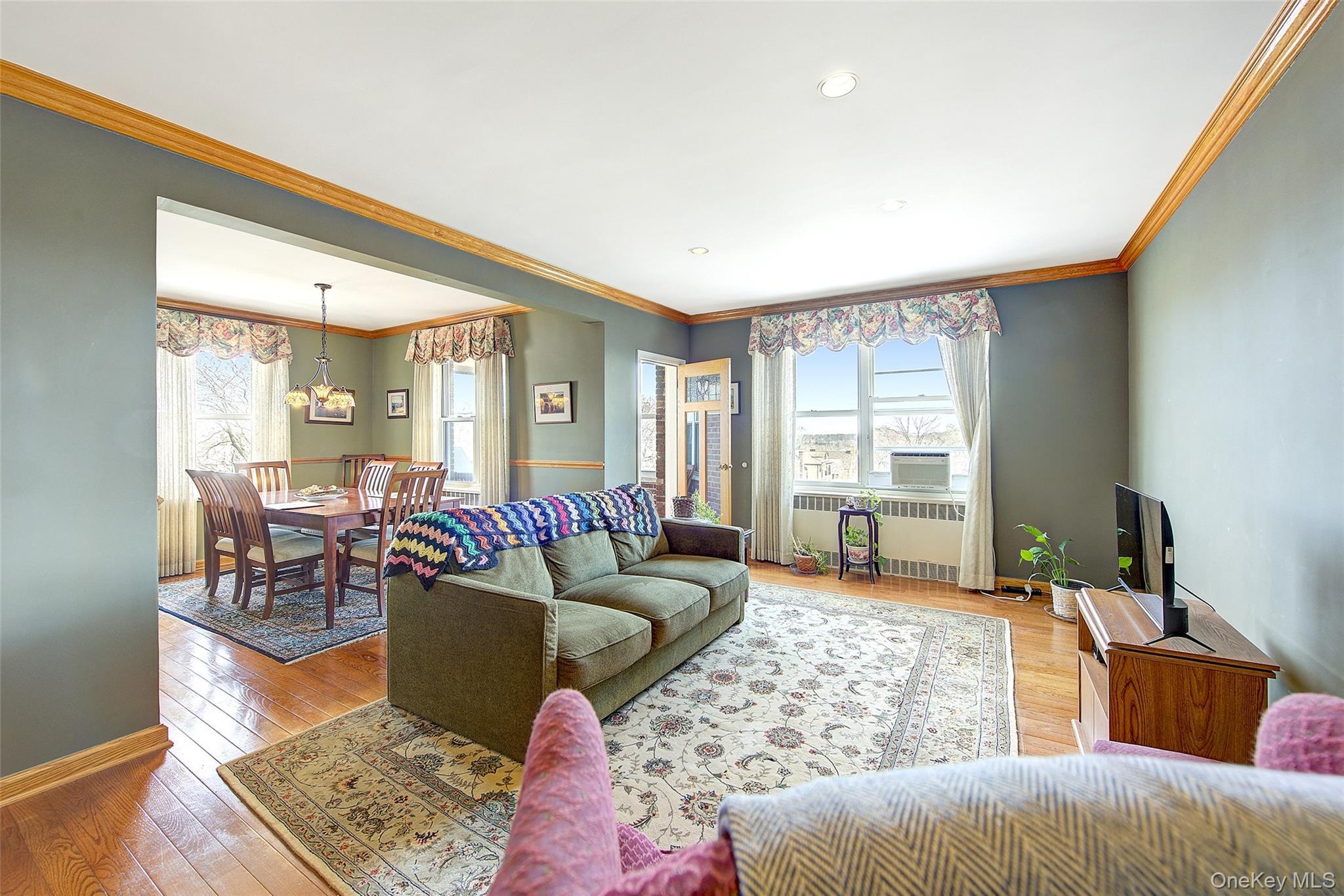 Coop 108  Queens, NY 11375, MLS-983488-5