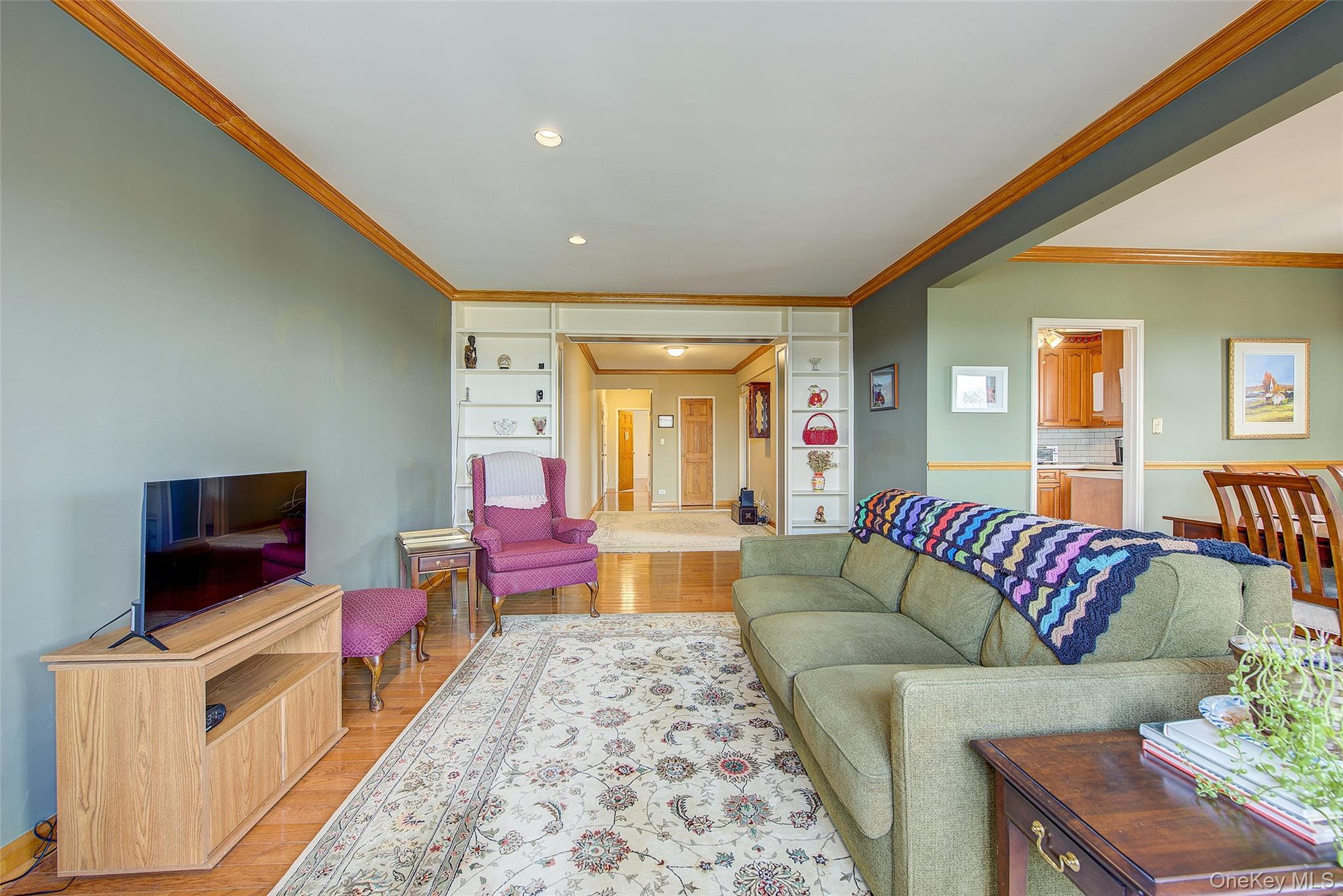 Coop 108  Queens, NY 11375, MLS-983488-7