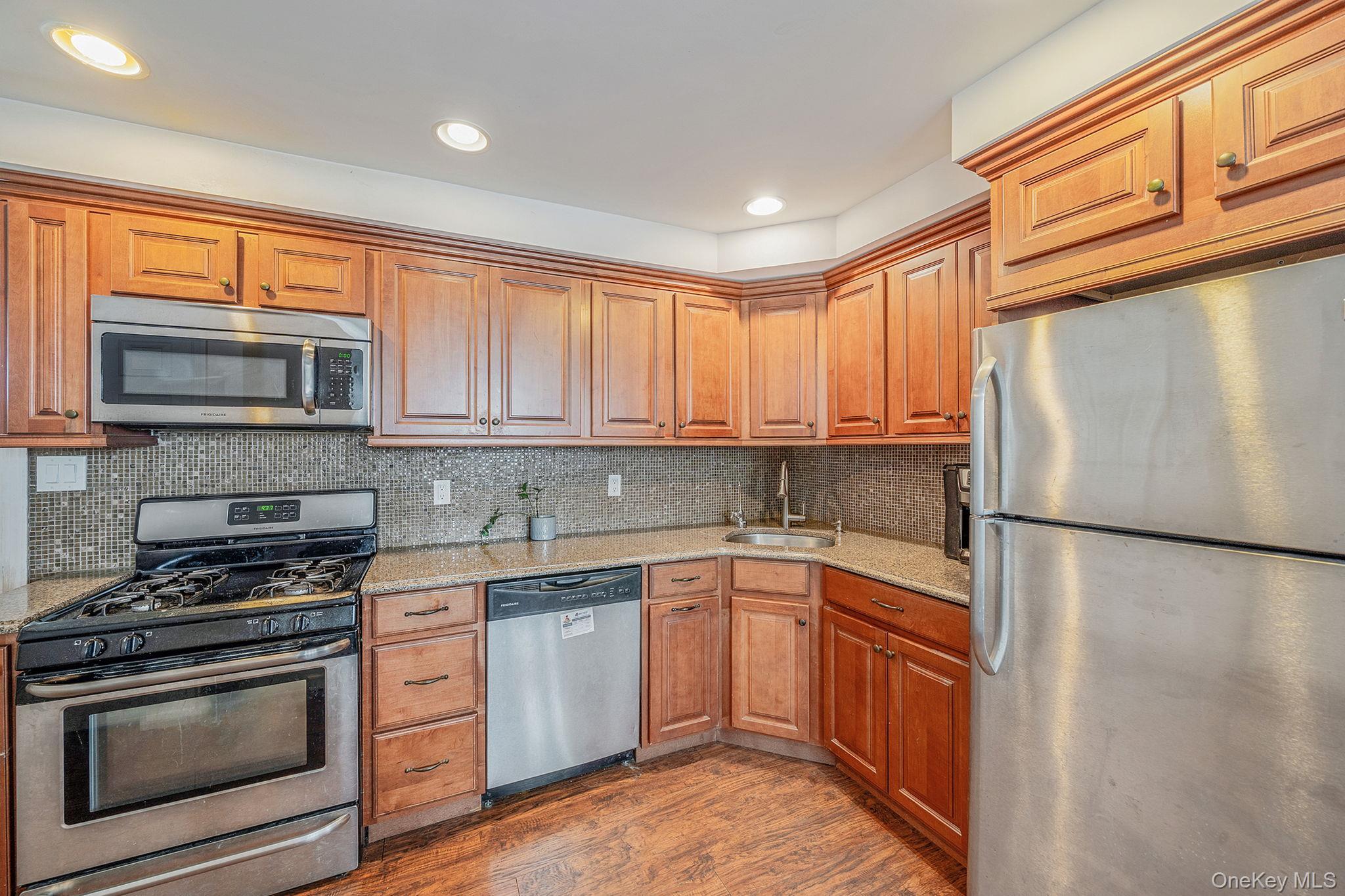 Single Family Ionia  Nassau County, NY 11783, MLS-983499-10