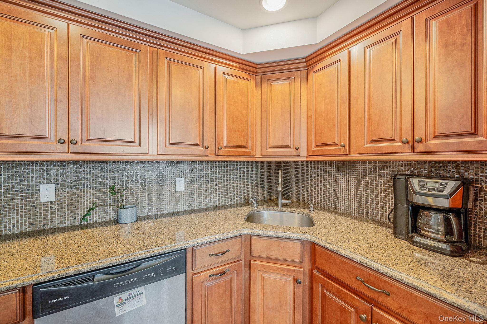 Single Family Ionia  Nassau County, NY 11783, MLS-983499-12