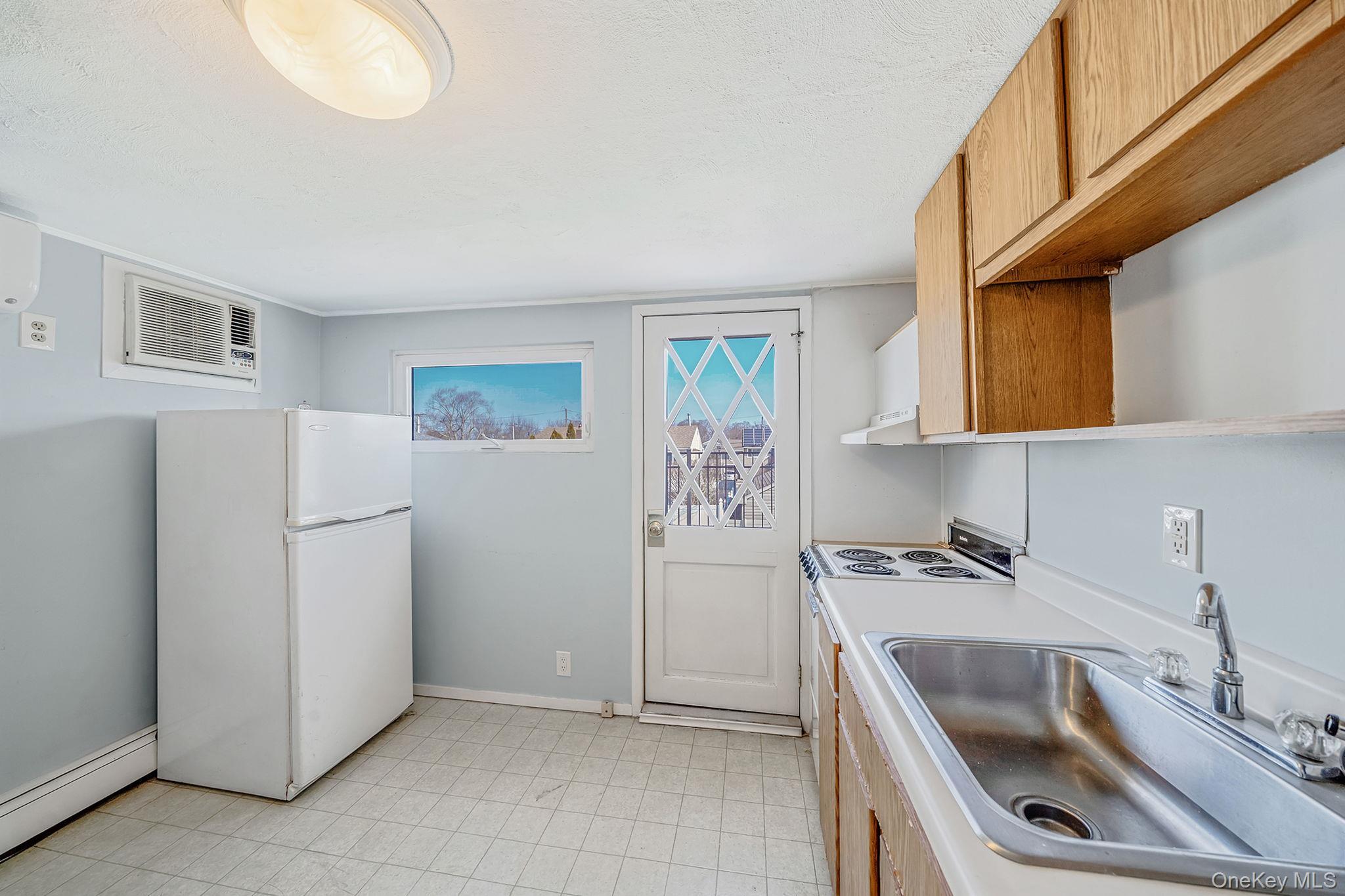 Single Family Ionia  Nassau County, NY 11783, MLS-983499-26