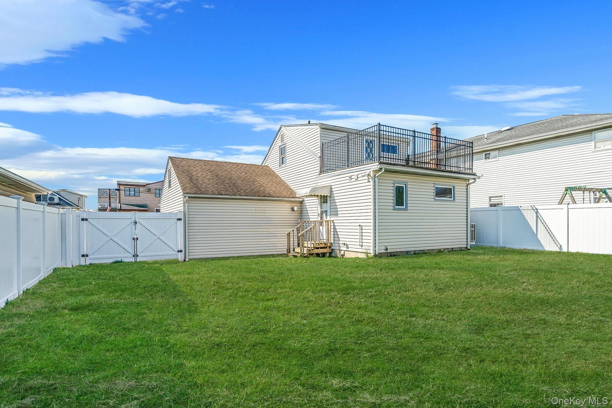 Single Family Ionia  Nassau County, NY 11783, MLS-983499-30