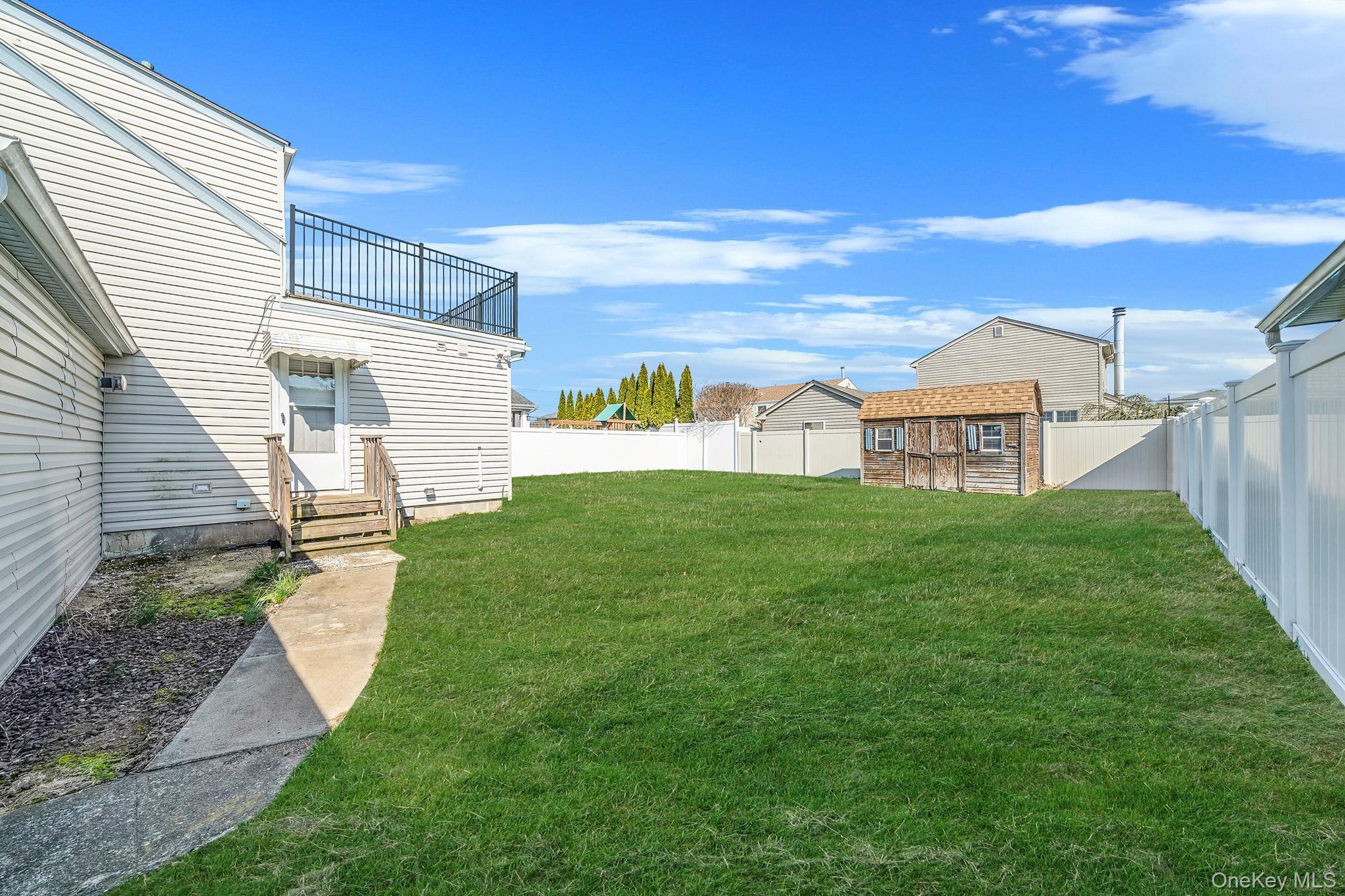 Single Family Ionia  Nassau County, NY 11783, MLS-983499-32