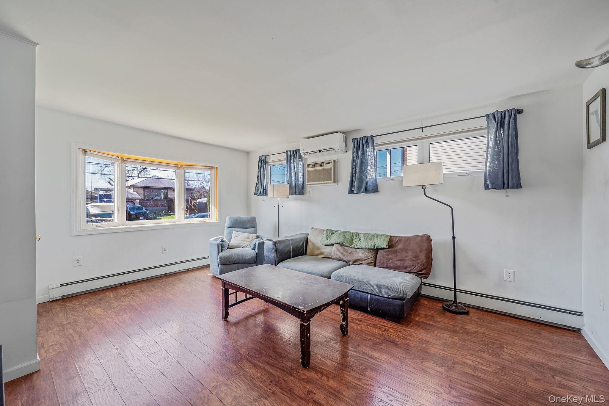 Single Family Ionia  Nassau County, NY 11783, MLS-983499-5