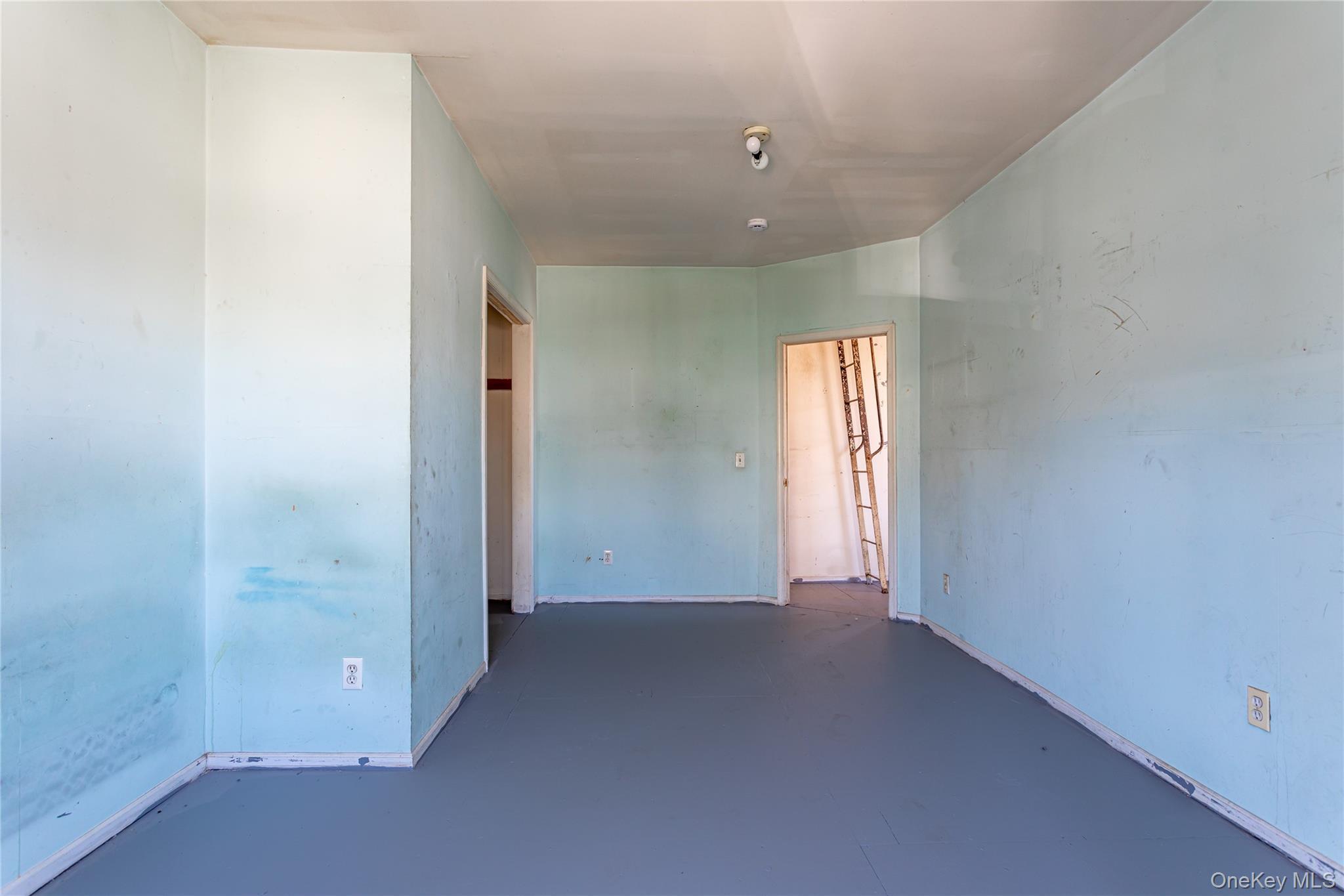 Single Family Dongan Staten Island, NY 10310, MLS-983507-24