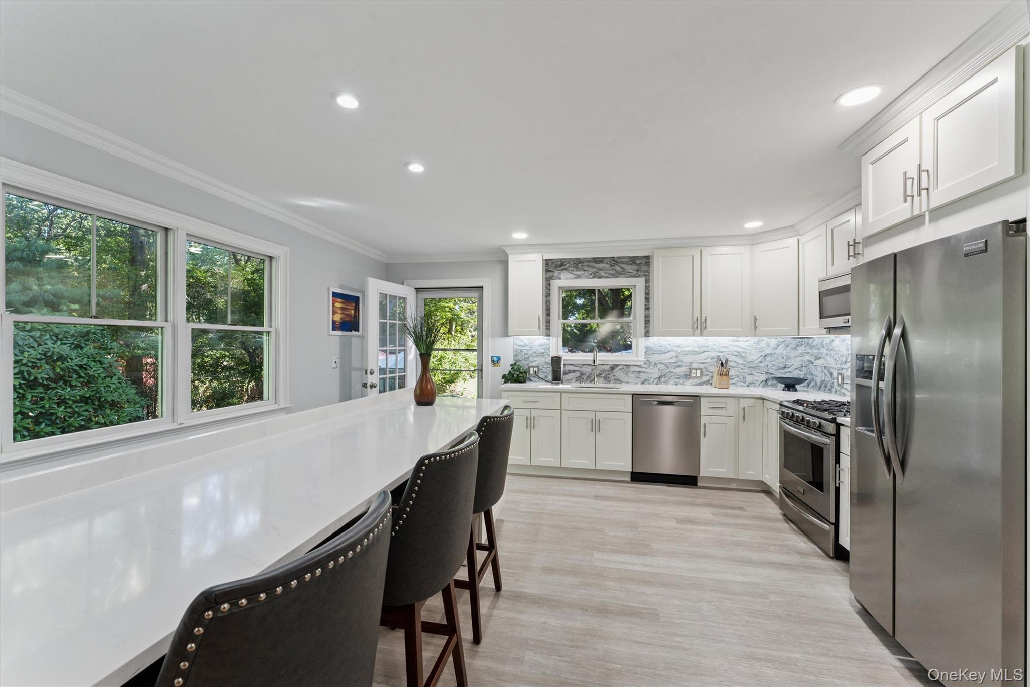 Single Family Cozine  Suffolk County, NY 11934, MLS-983532-5