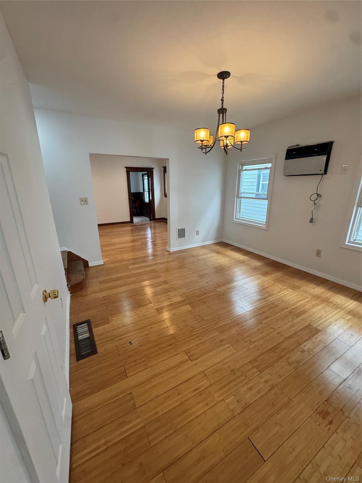Single Family 89th Avenue  Queens, NY 11418, MLS-983536-7
