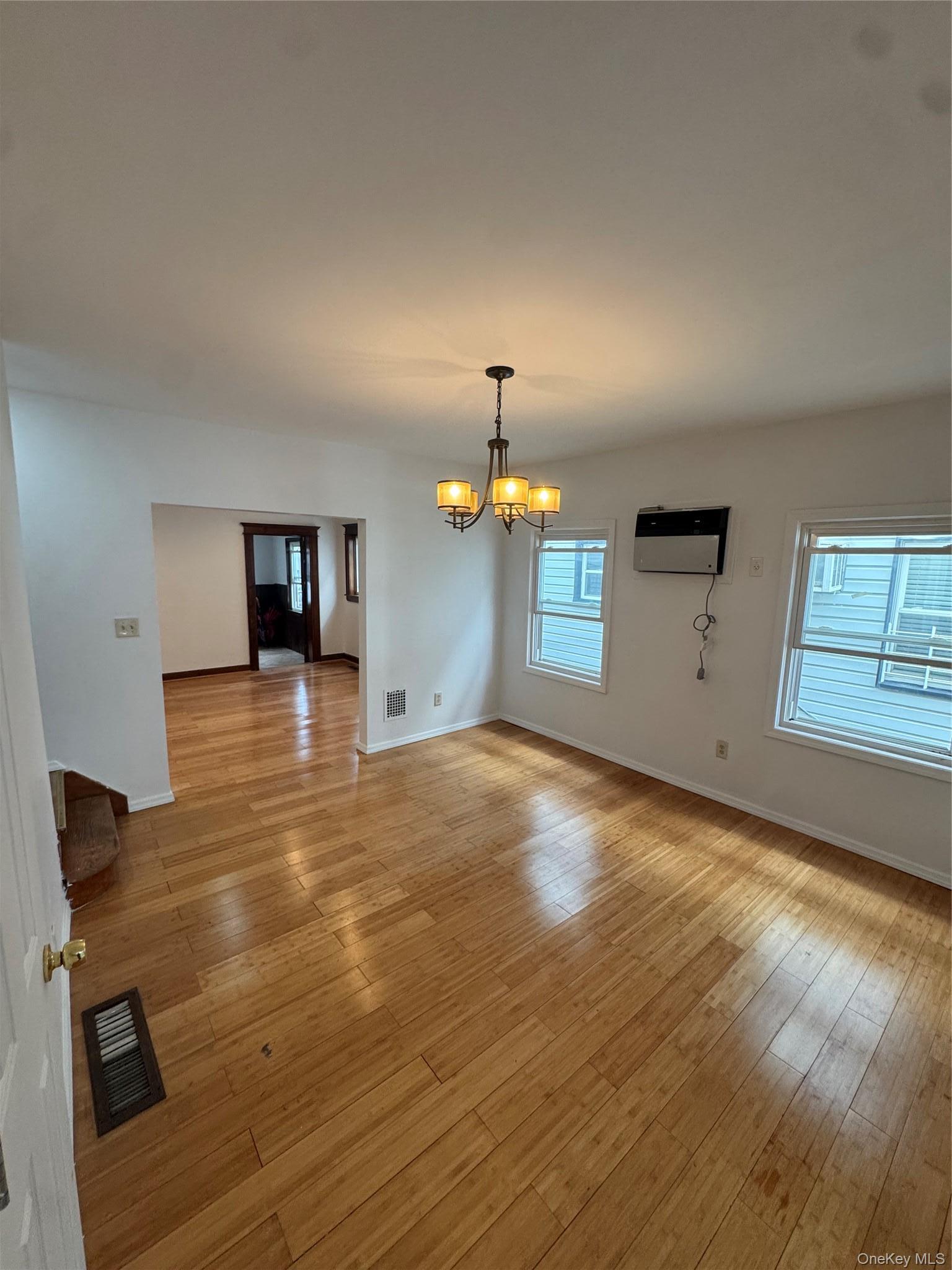 Single Family 89th Avenue  Queens, NY 11418, MLS-983536-8