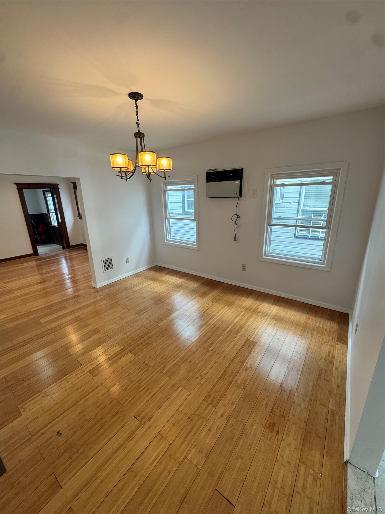 Single Family 89th Avenue  Queens, NY 11418, MLS-983536-9