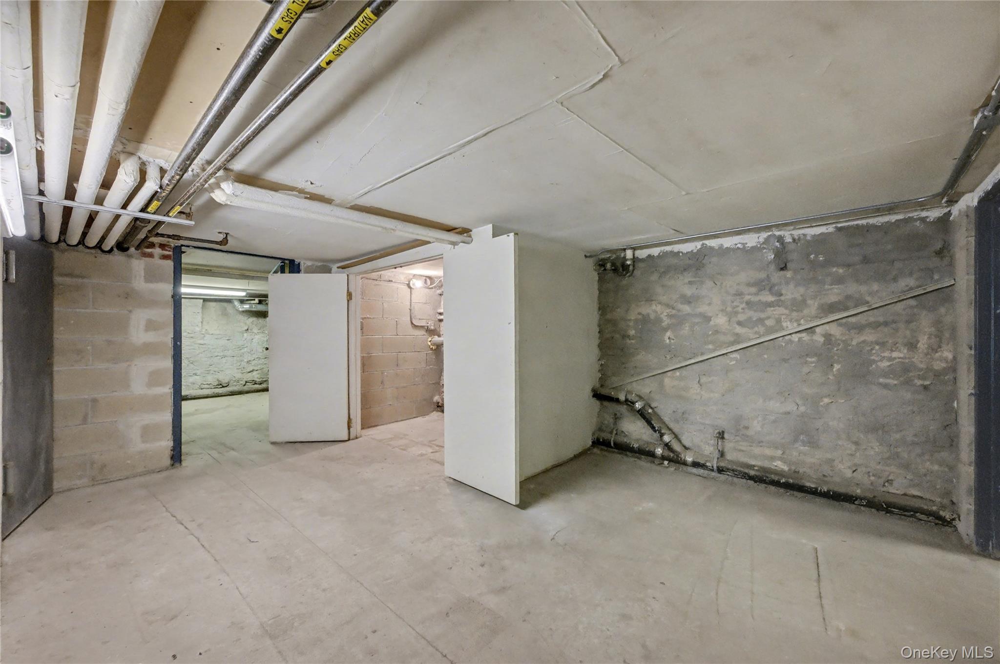 Single Family Bradhurst Avenue Manhattan, NY 10030, MLS-983558-28