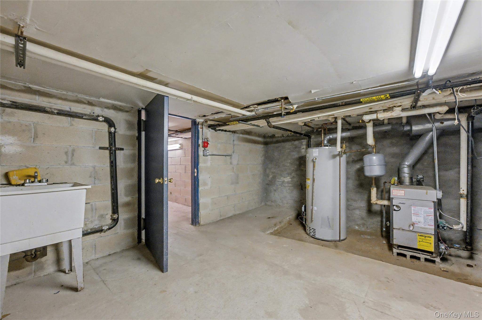 Single Family Bradhurst Avenue Manhattan, NY 10030, MLS-983558-30