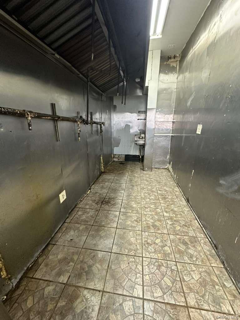 Commercial Lease 17th Street Brooklyn, NY 11215, MLS-983568-10