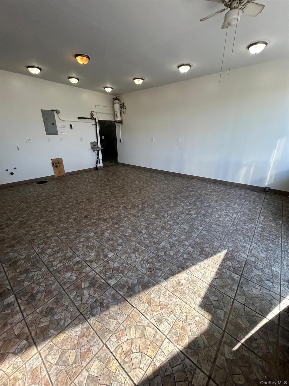 Commercial Lease 17th  Brooklyn, NY 11215, MLS-983568-2