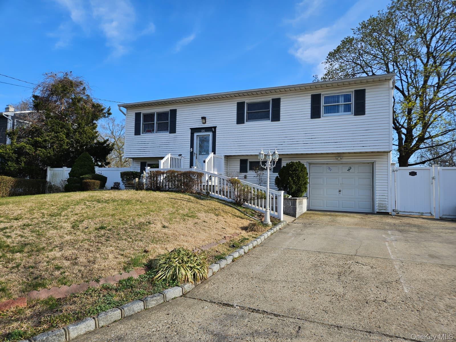 Single Family Fountain  Suffolk County, NY 11784, MLS-983587-2