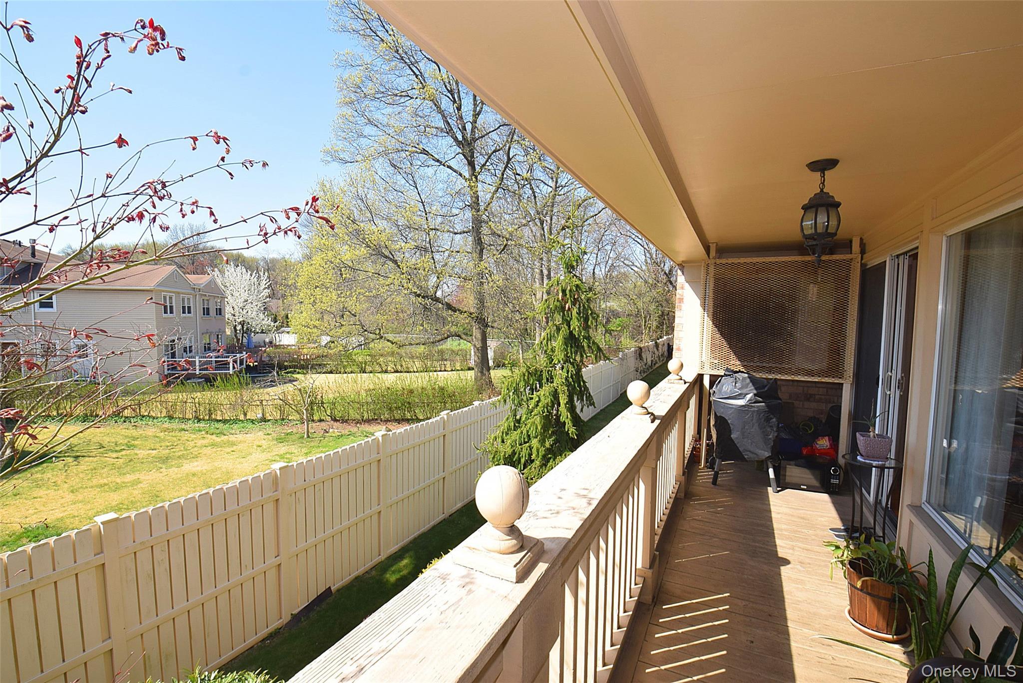 Condo Jordan  Queens, NY 11360, MLS-983601-26