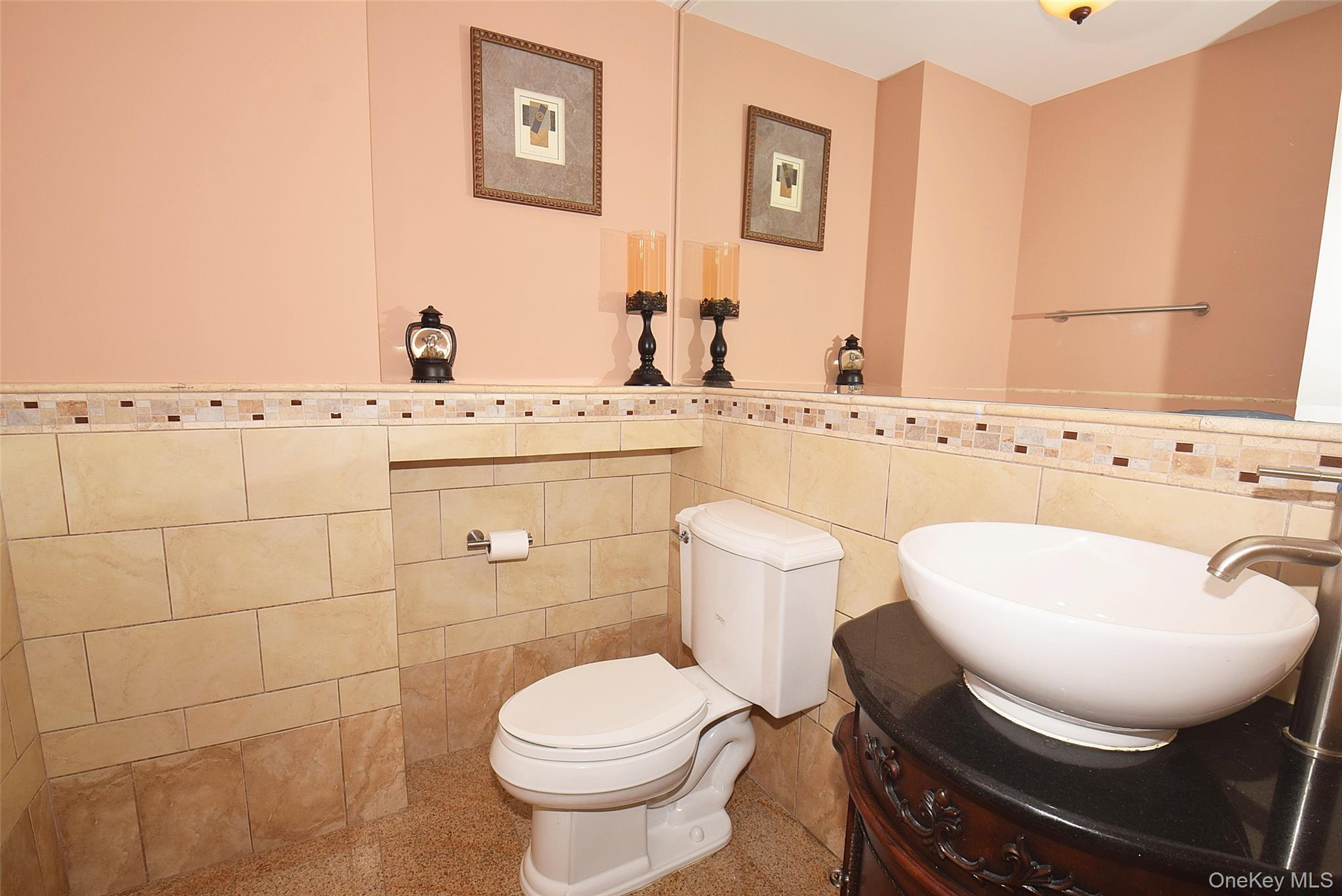 Condo Jordan  Queens, NY 11360, MLS-983601-8