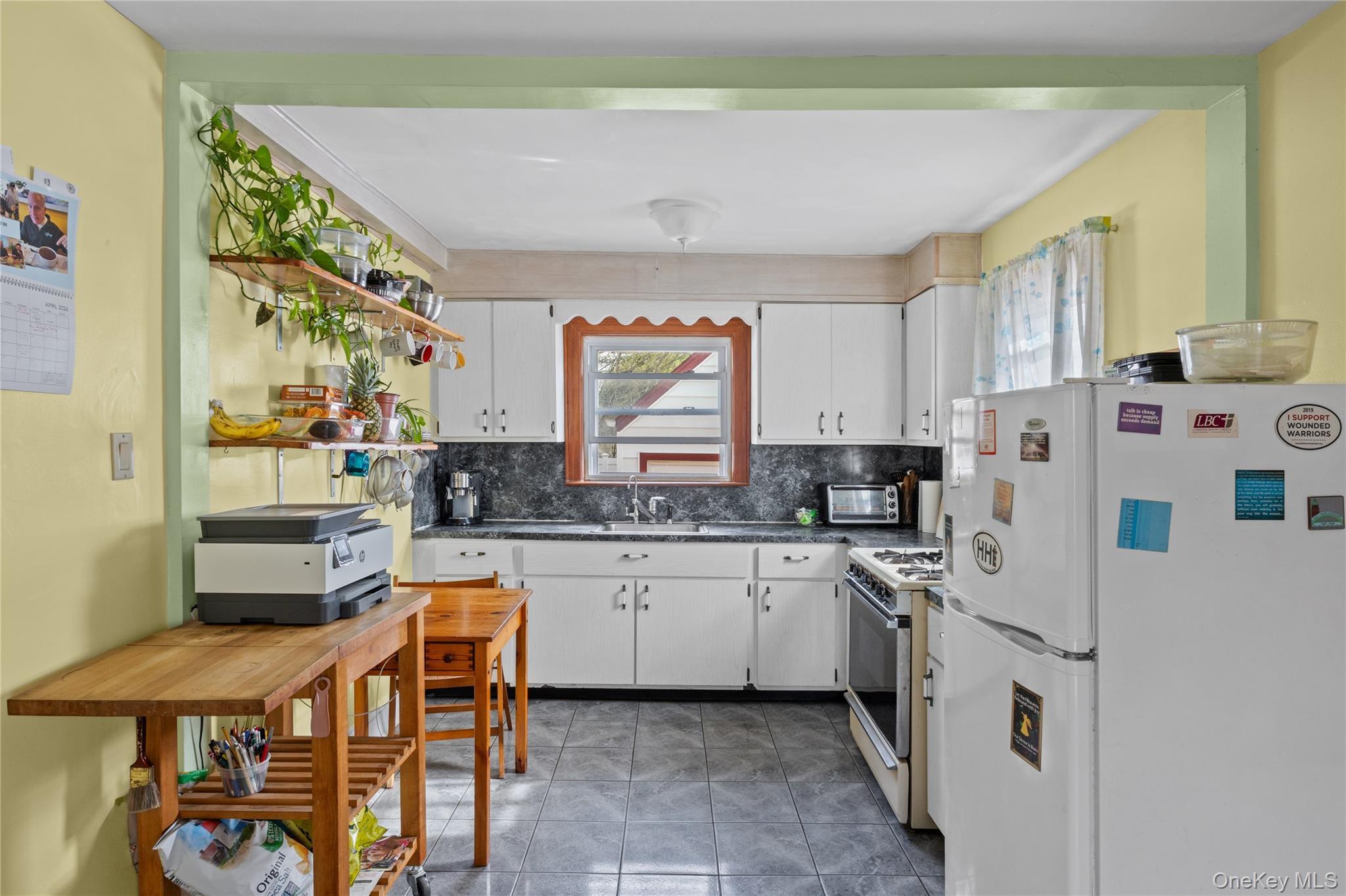 Single Family Davison  Nassau County, NY 11563, MLS-983637-12
