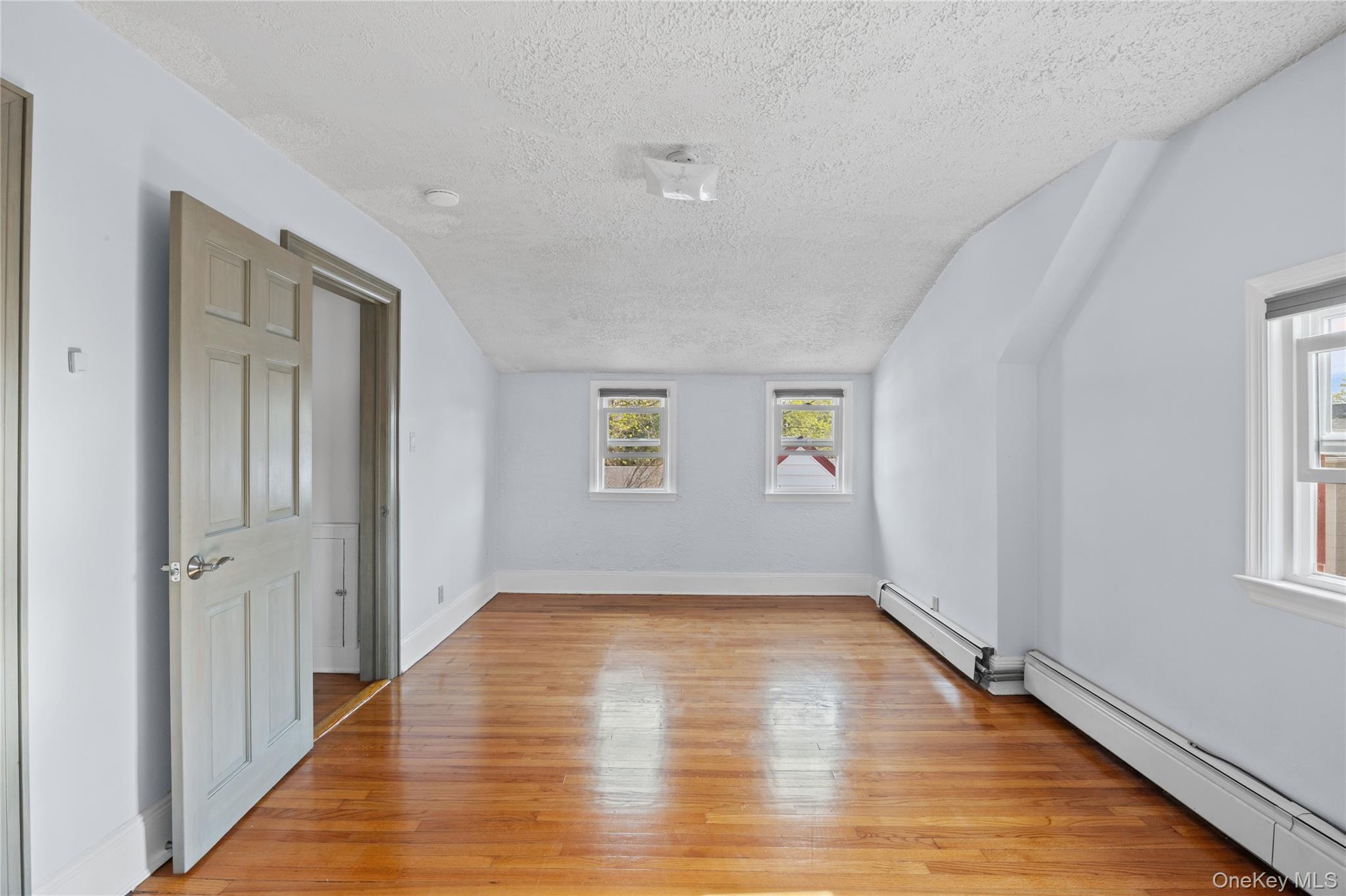 Single Family Davison  Nassau County, NY 11563, MLS-983637-24
