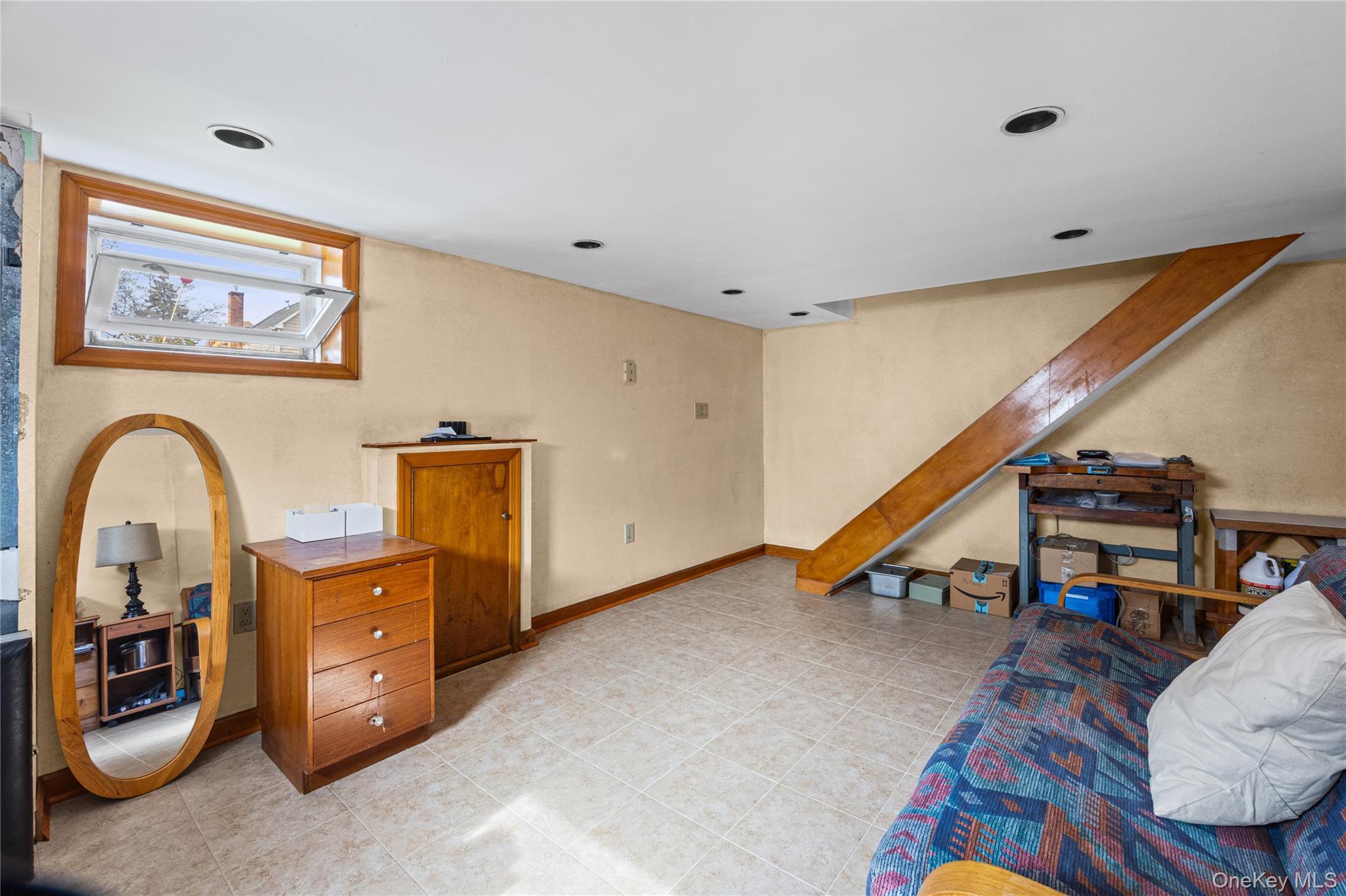 Single Family Davison  Nassau County, NY 11563, MLS-983637-27