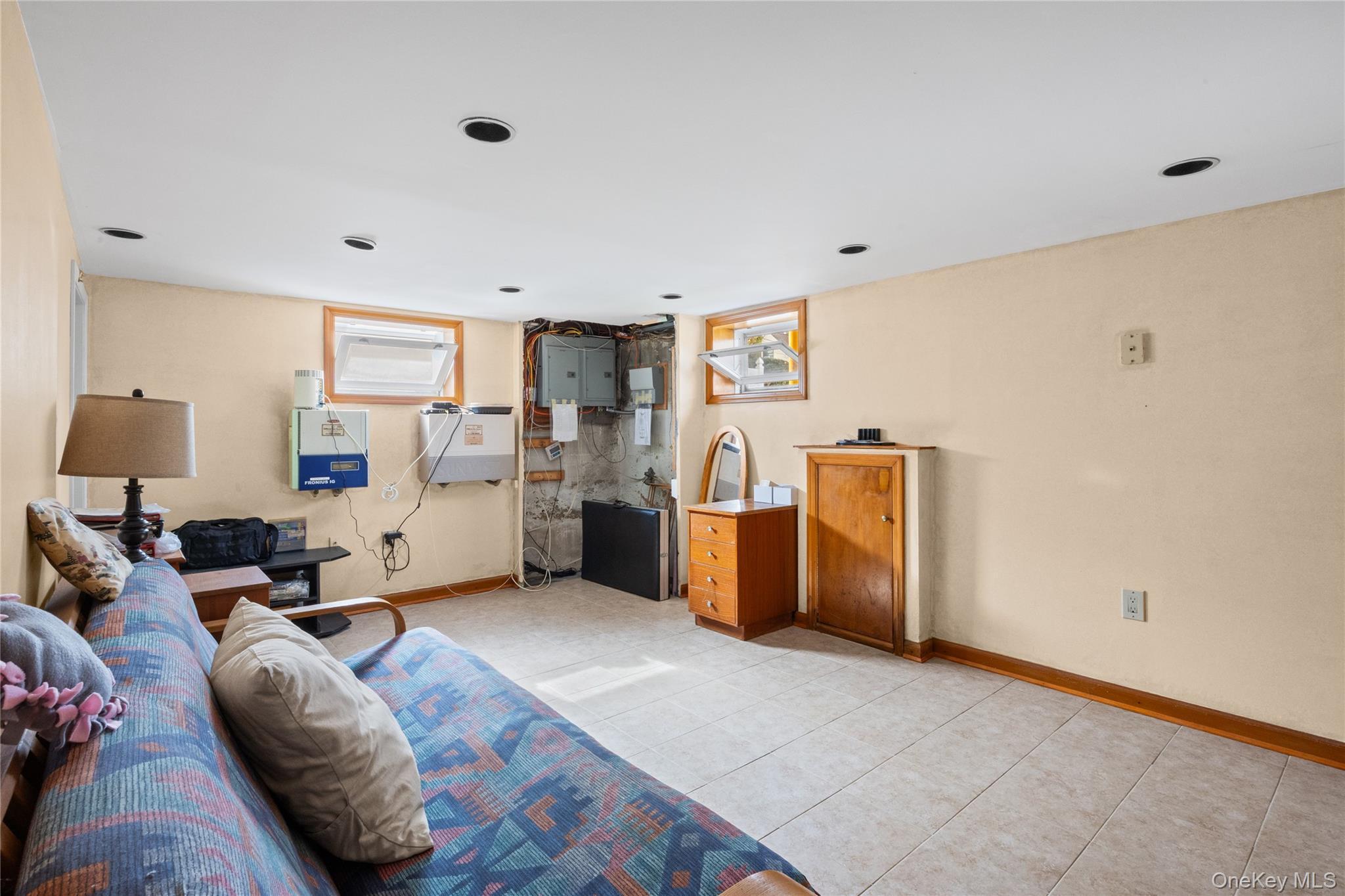 Single Family Davison  Nassau County, NY 11563, MLS-983637-28