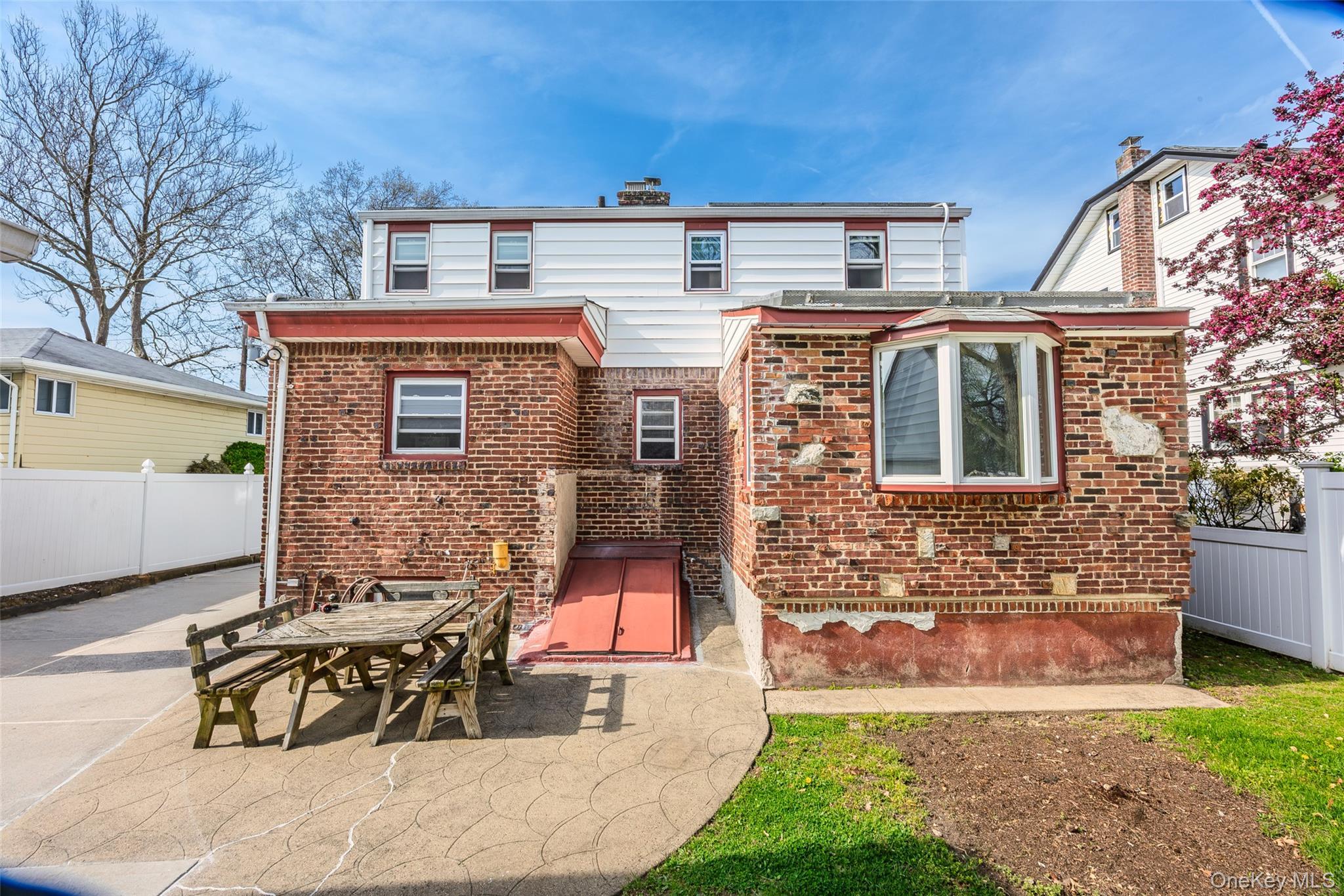 Single Family Davison  Nassau County, NY 11563, MLS-983637-30