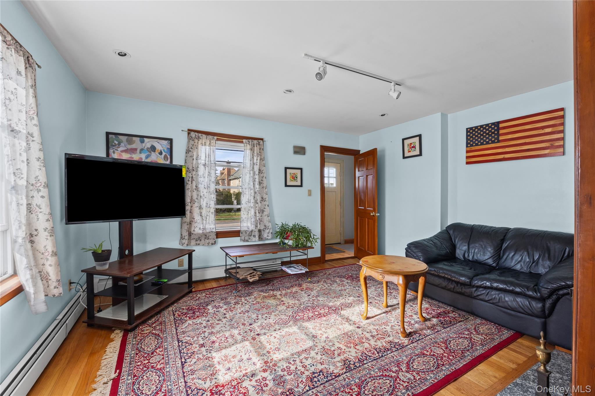 Single Family Davison  Nassau County, NY 11563, MLS-983637-9
