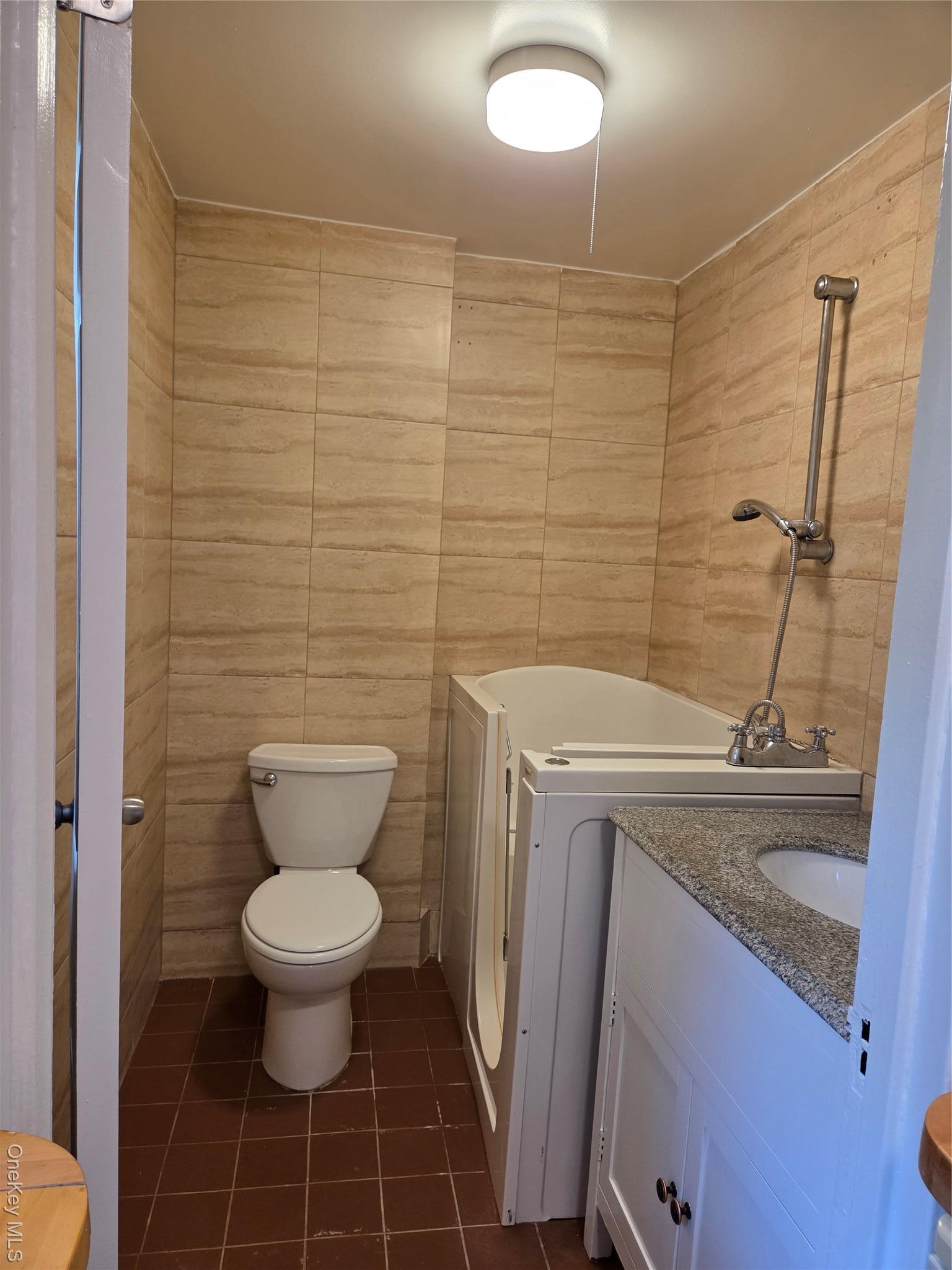 Coop Livingston  Westchester County, NY 10543, MLS-983641-8