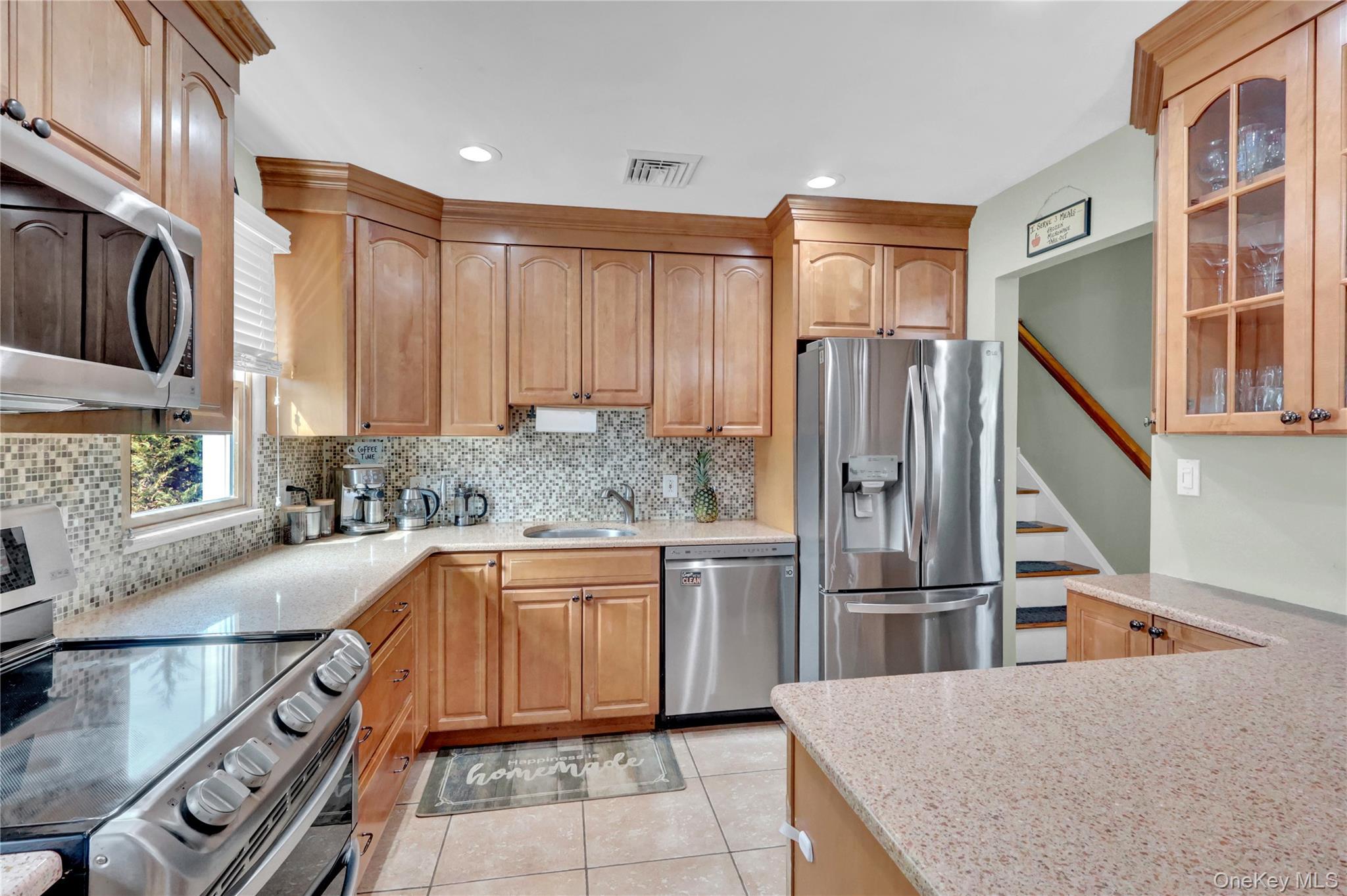 Single Family Hunter  Suffolk County, NY 11787, MLS-983686-16