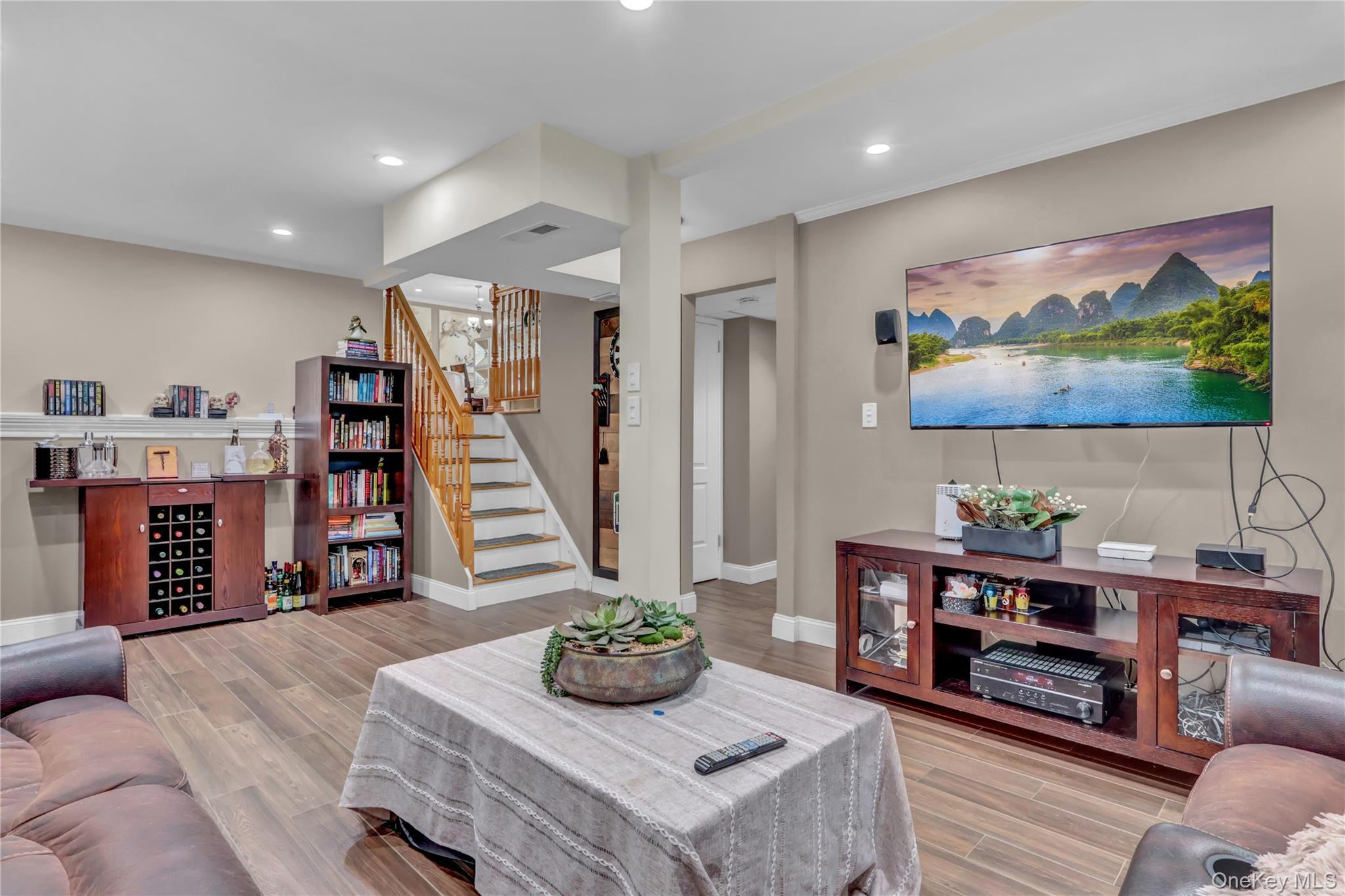 Single Family Hunter  Suffolk County, NY 11787, MLS-983686-21