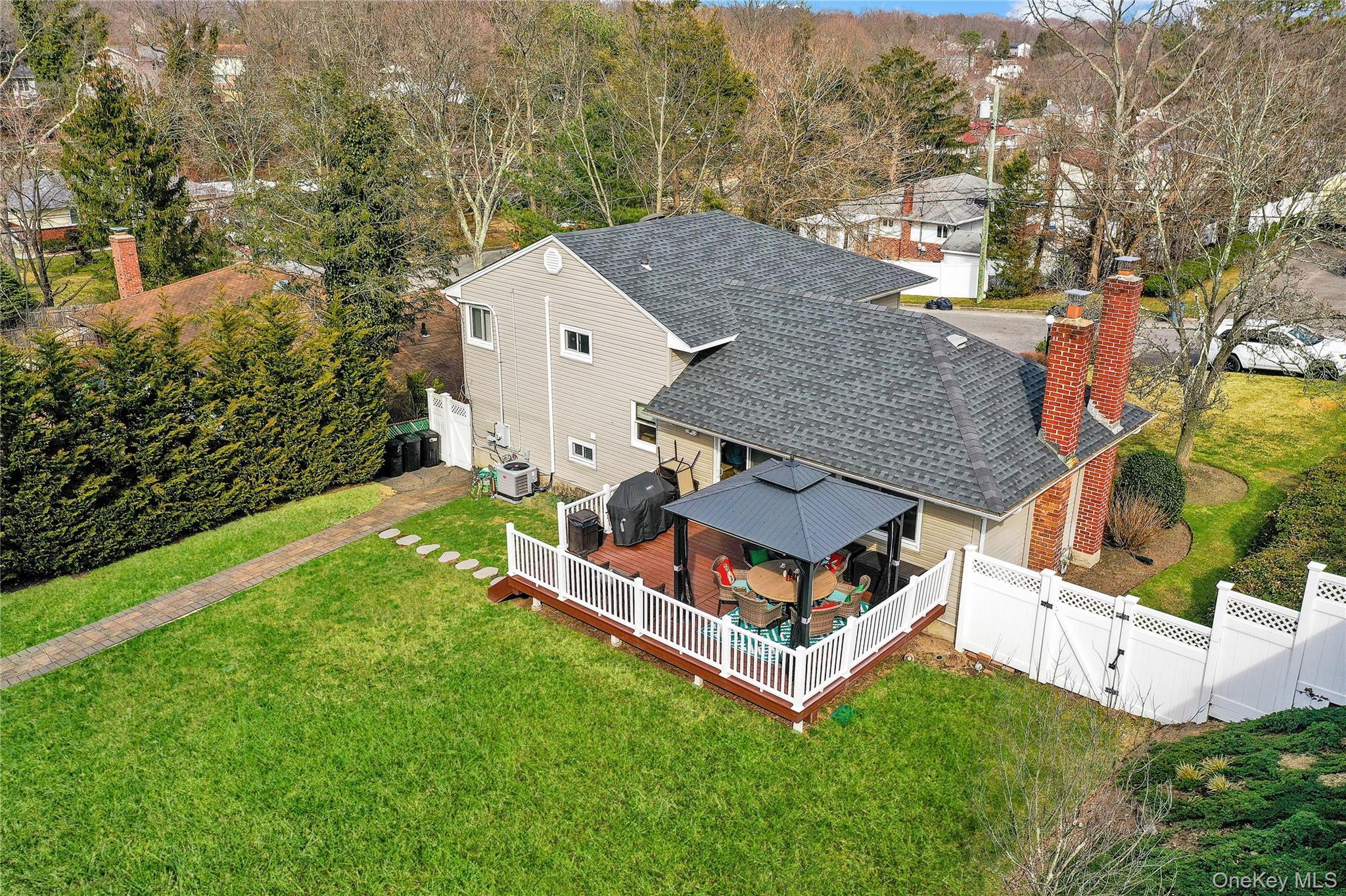 Single Family Hunter  Suffolk County, NY 11787, MLS-983686-33
