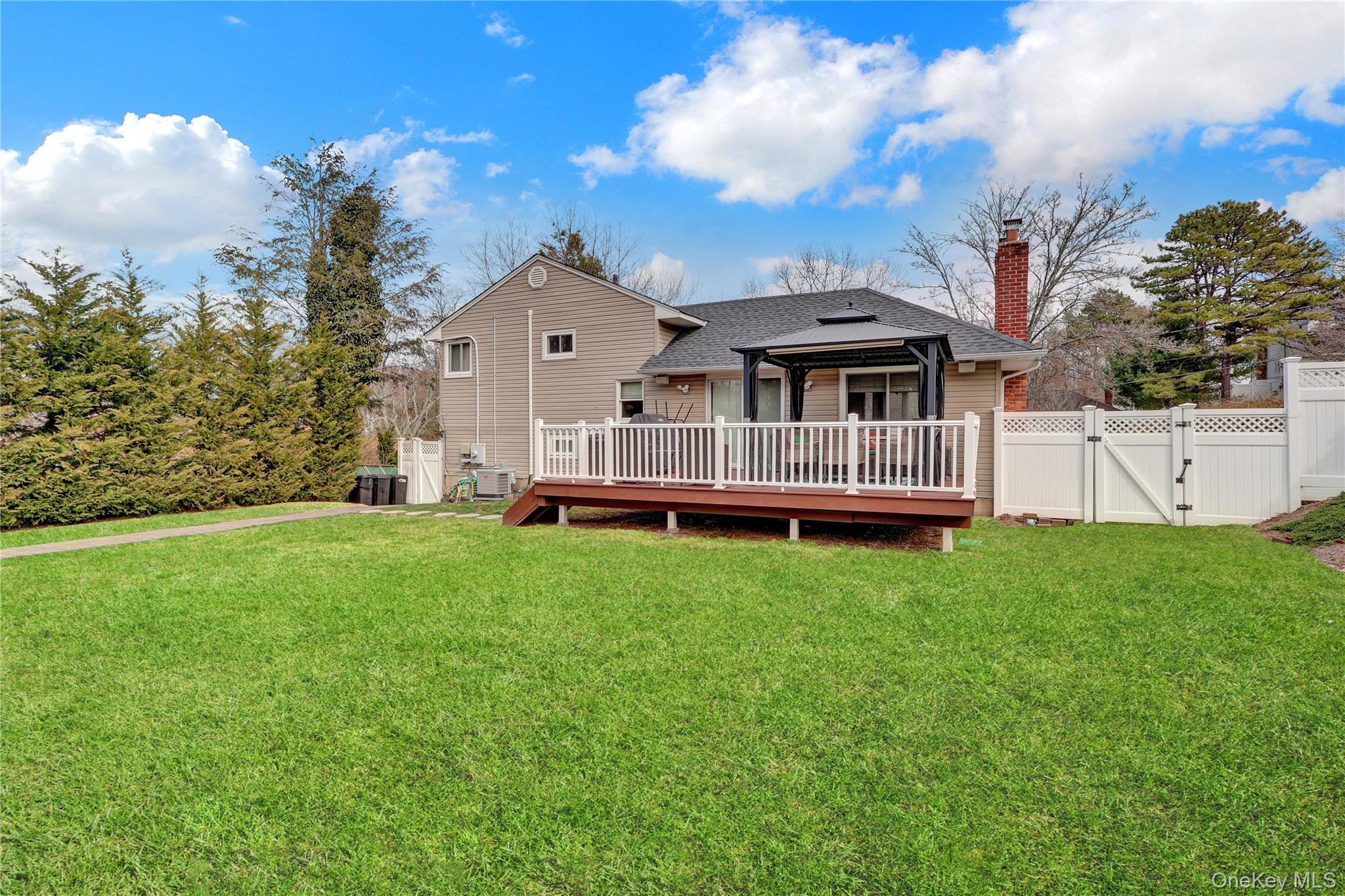 Single Family Hunter  Suffolk County, NY 11787, MLS-983686-6