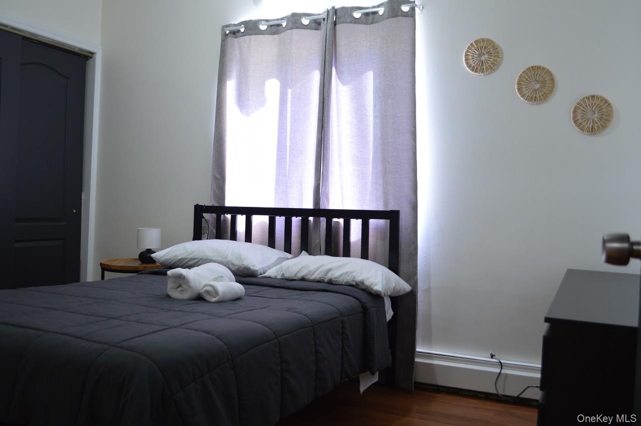 Single Family 47th Street Queens, NY 11377, MLS-983698-13