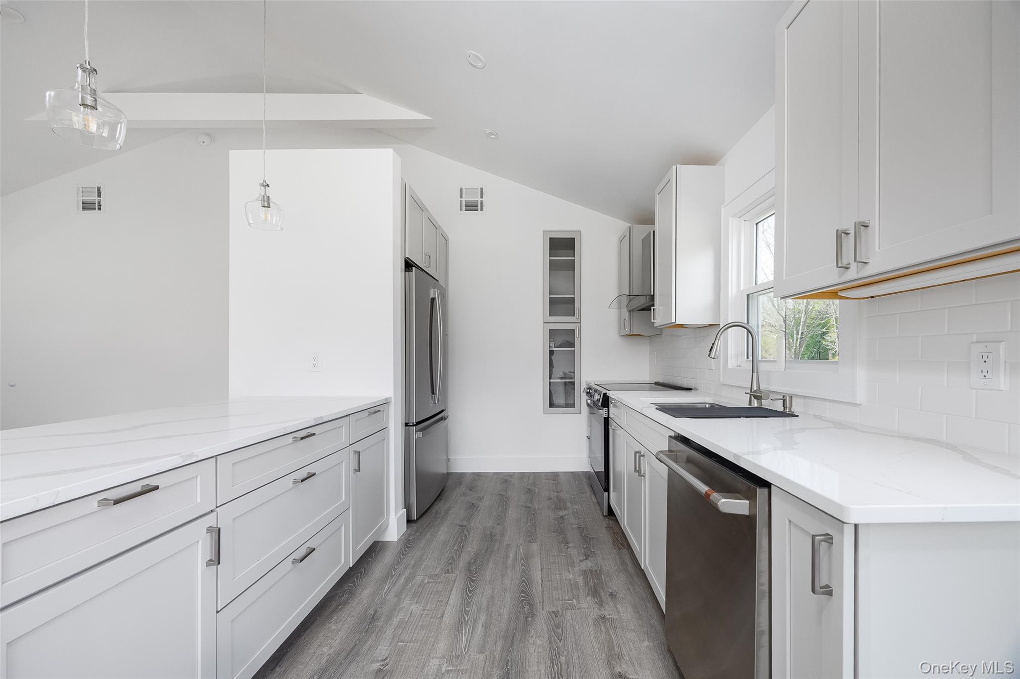 Single Family Feller Newmark  Dutchess County, NY 12571, MLS-983704-8