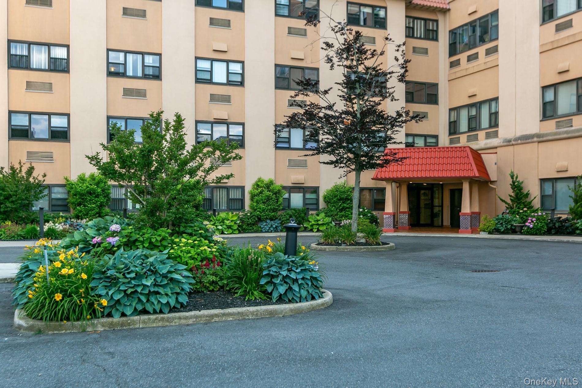 Condo Park  Nassau County, NY 11561, MLS-983712-2