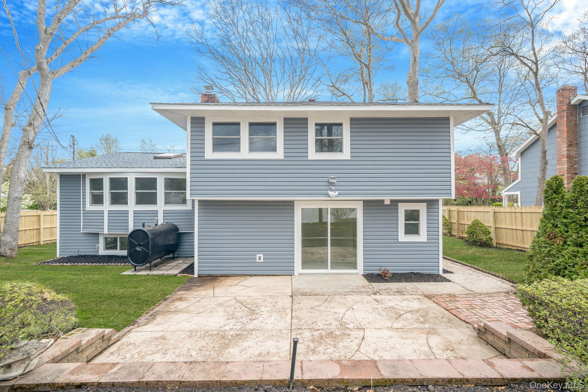 Single Family Moriches  Suffolk County, NY 11755, MLS-983725-28
