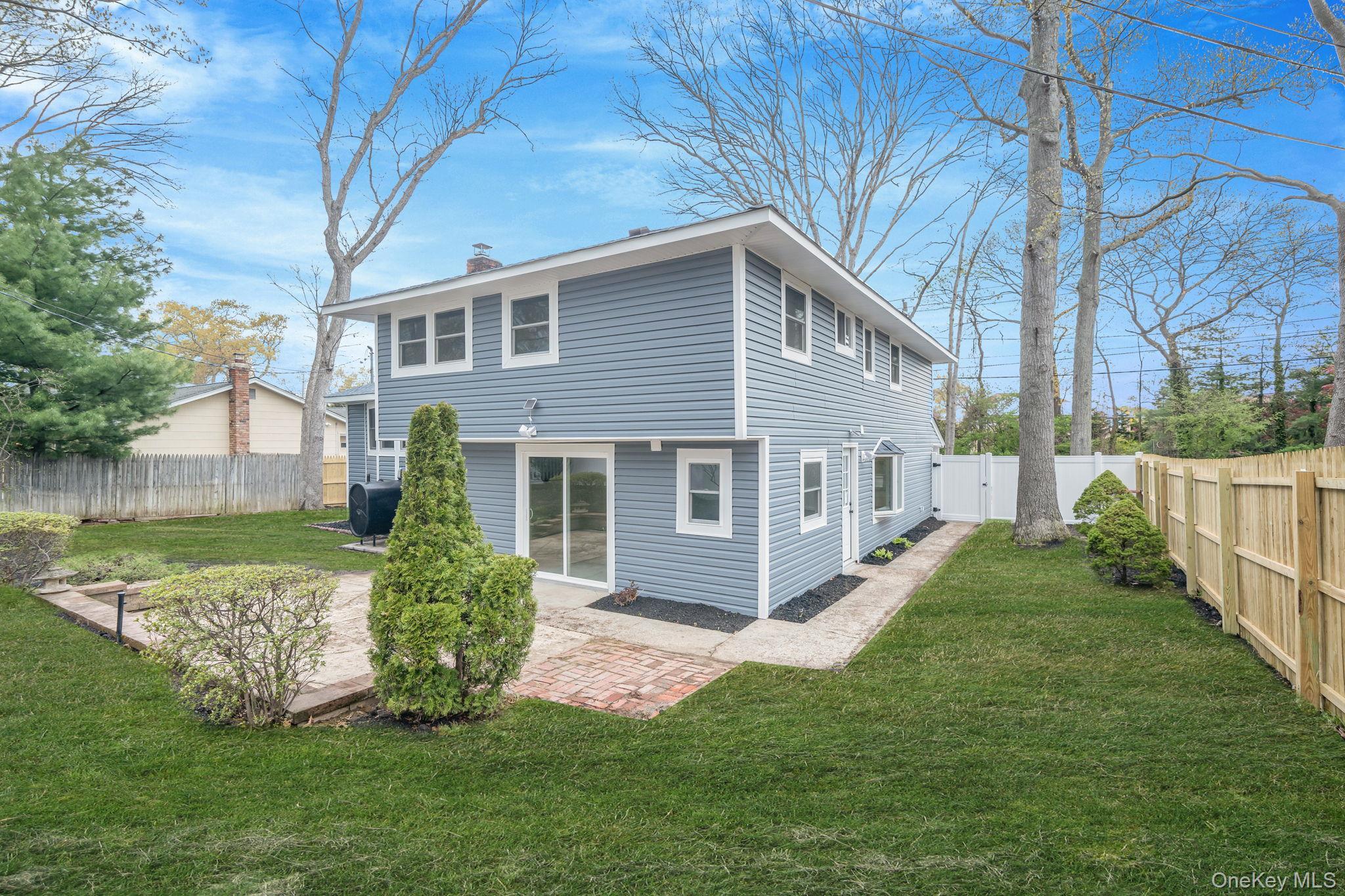 Single Family Moriches  Suffolk County, NY 11755, MLS-983725-29