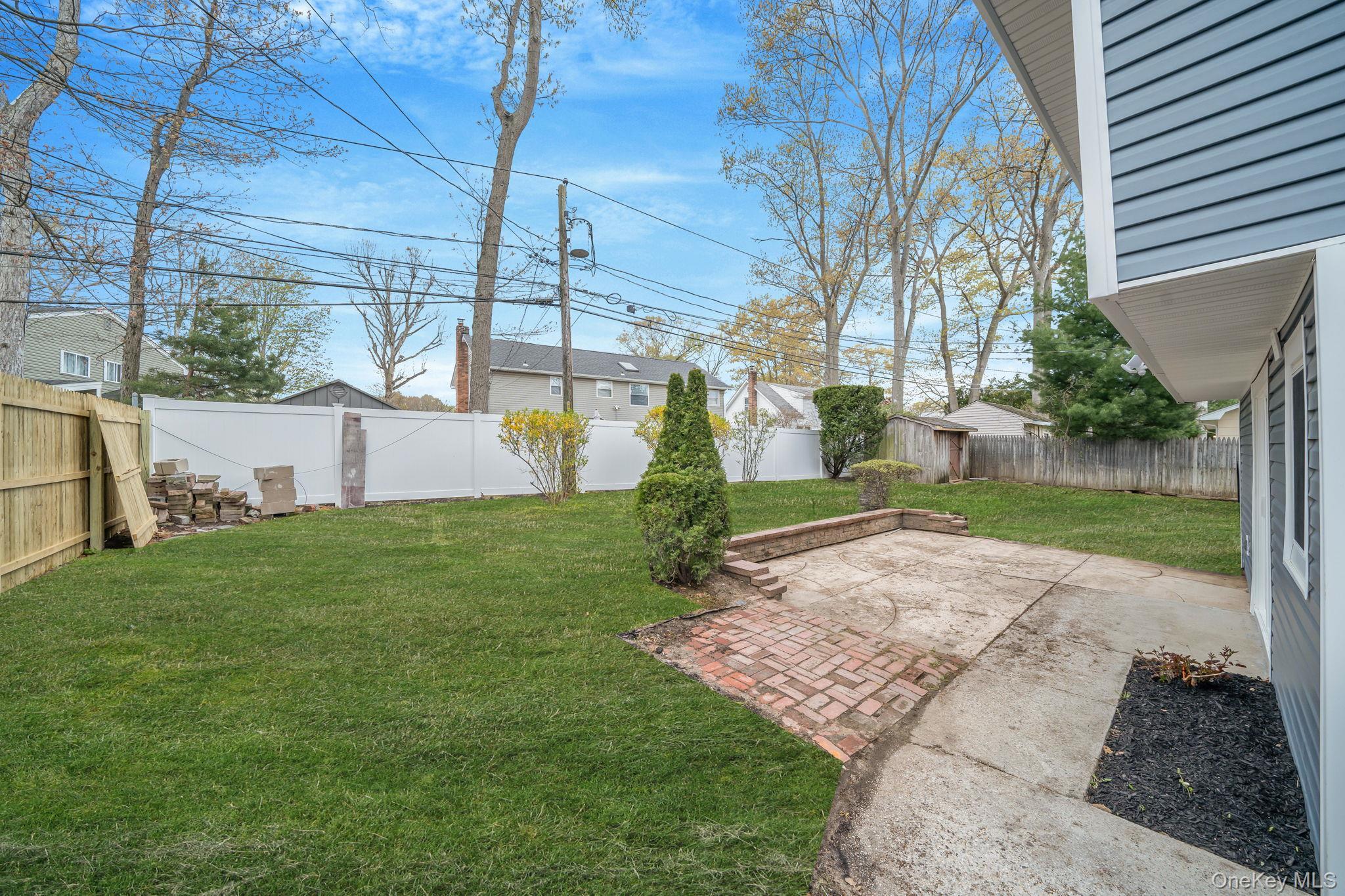 Single Family Moriches  Suffolk County, NY 11755, MLS-983725-30