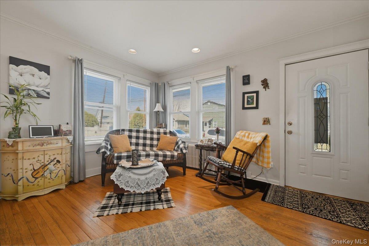 Single Family 4th  Suffolk County, NY 11757, MLS-983726-5