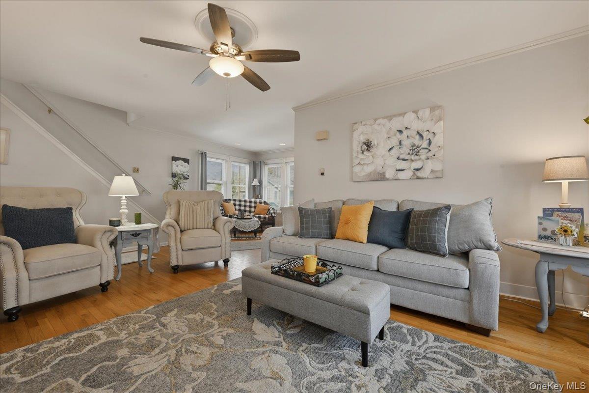 Single Family 4th  Suffolk County, NY 11757, MLS-983726-8