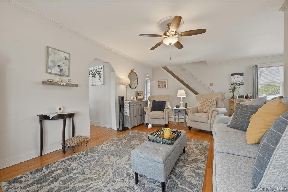 Single Family 4th  Suffolk County, NY 11757, MLS-983726-9