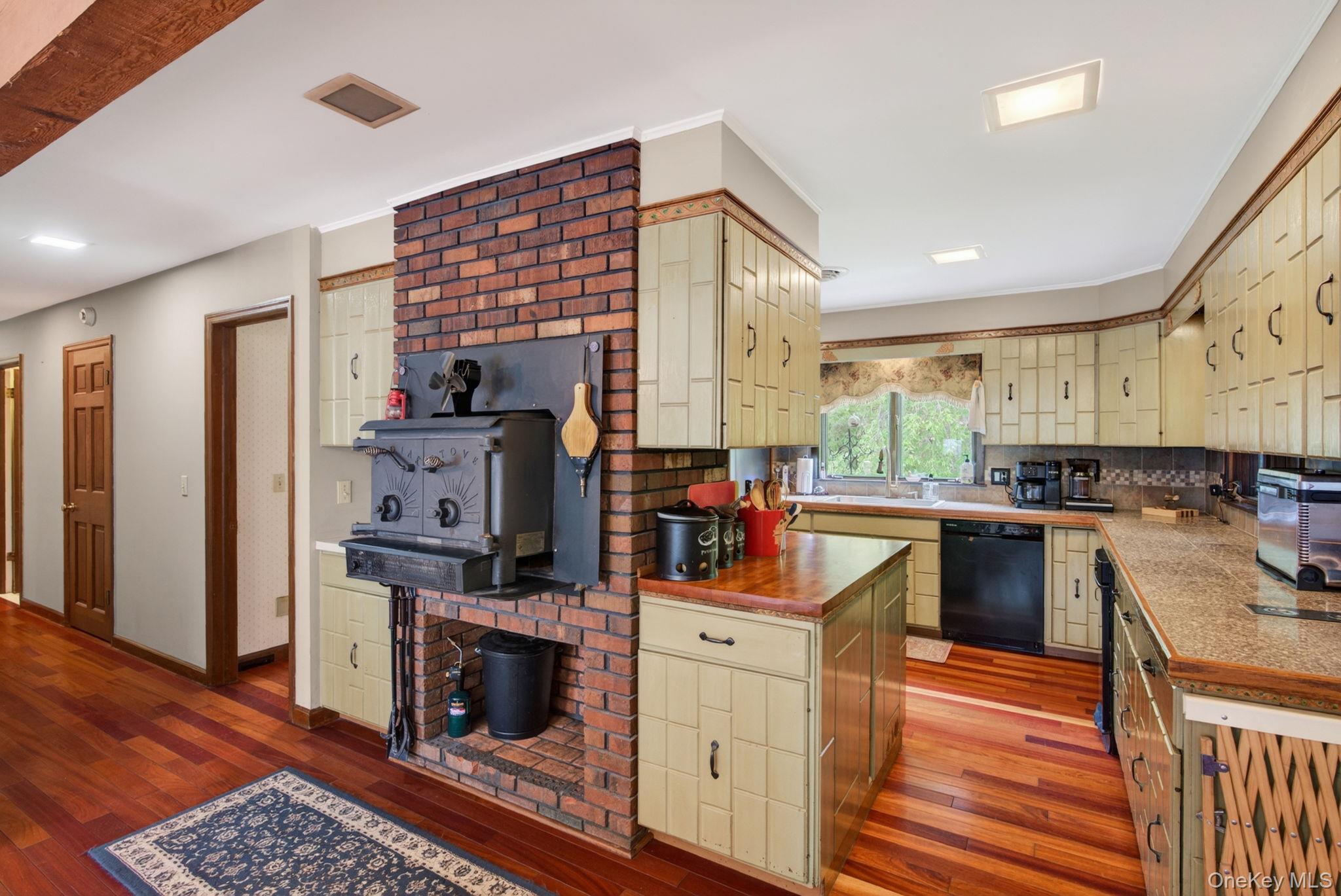 Single Family Tuytenbridge Road  Ulster County, NY 12449, MLS-983735-21