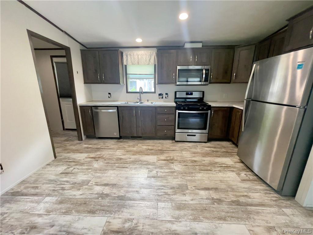 Single Family Shore  Sullivan County, NY 12722, MLS-983744-12