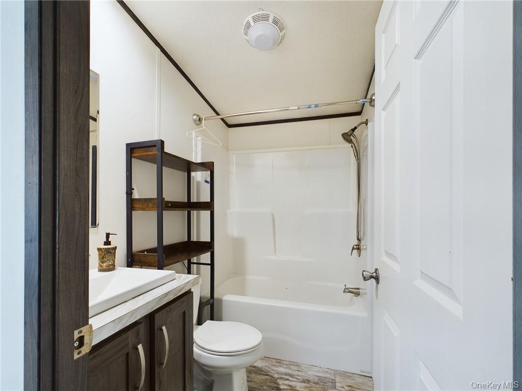 Single Family Shore  Sullivan County, NY 12722, MLS-983744-32