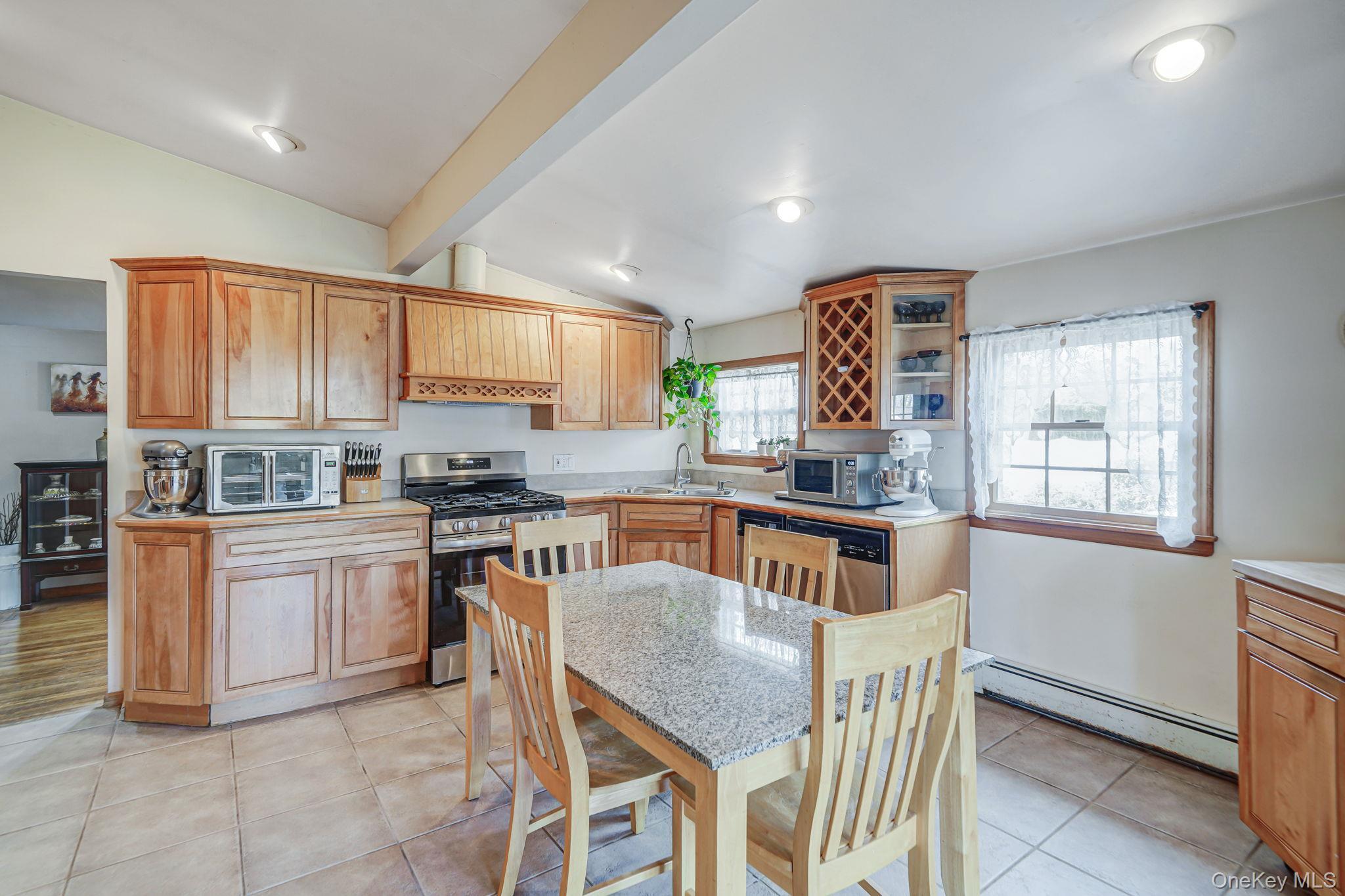 Single Family 4th  Suffolk County, NY 11780, MLS-983758-12