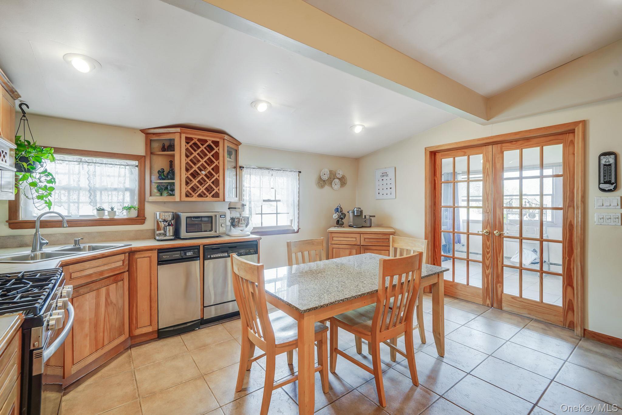 Single Family 4th  Suffolk County, NY 11780, MLS-983758-15