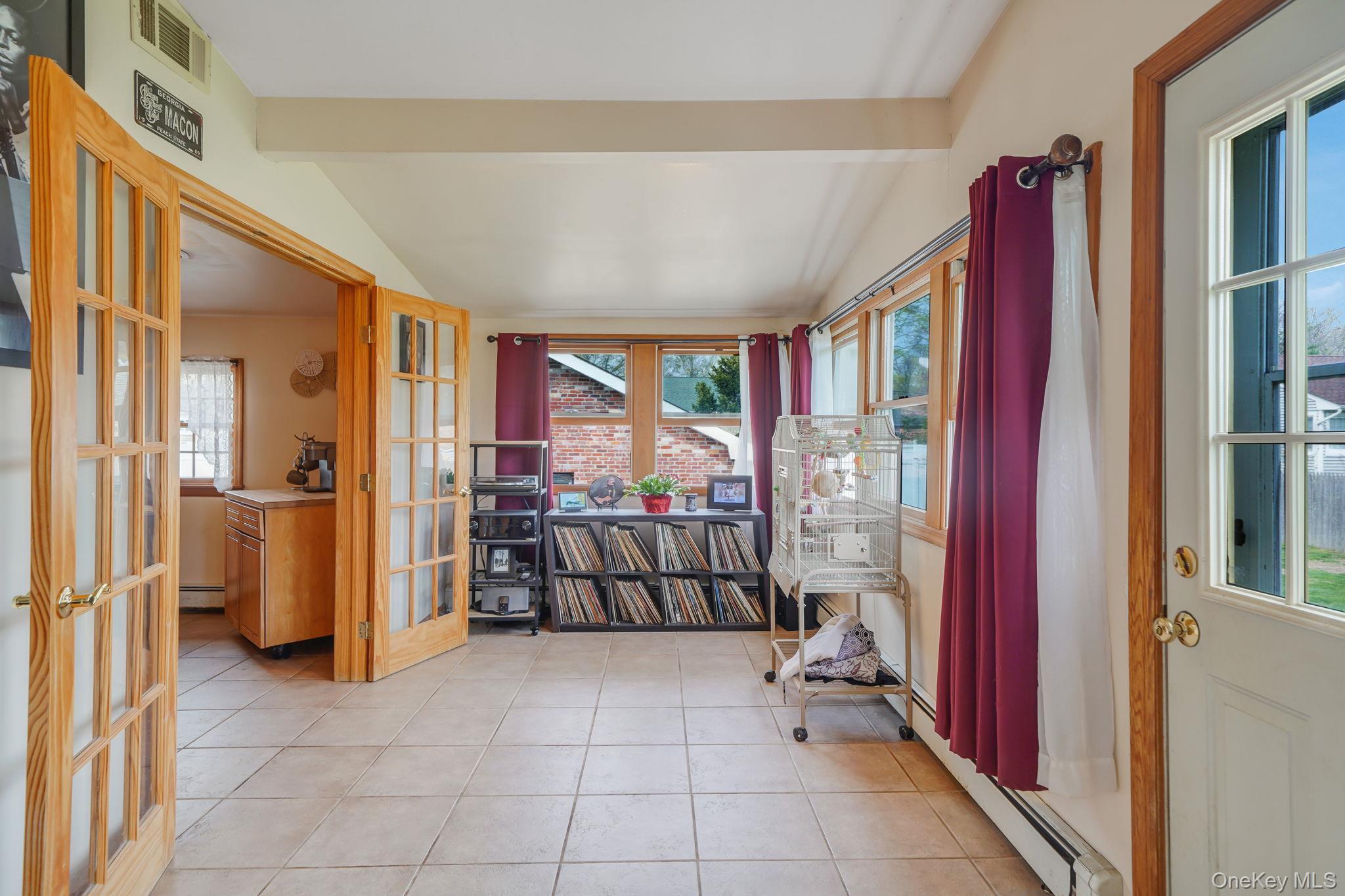 Single Family 4th  Suffolk County, NY 11780, MLS-983758-16