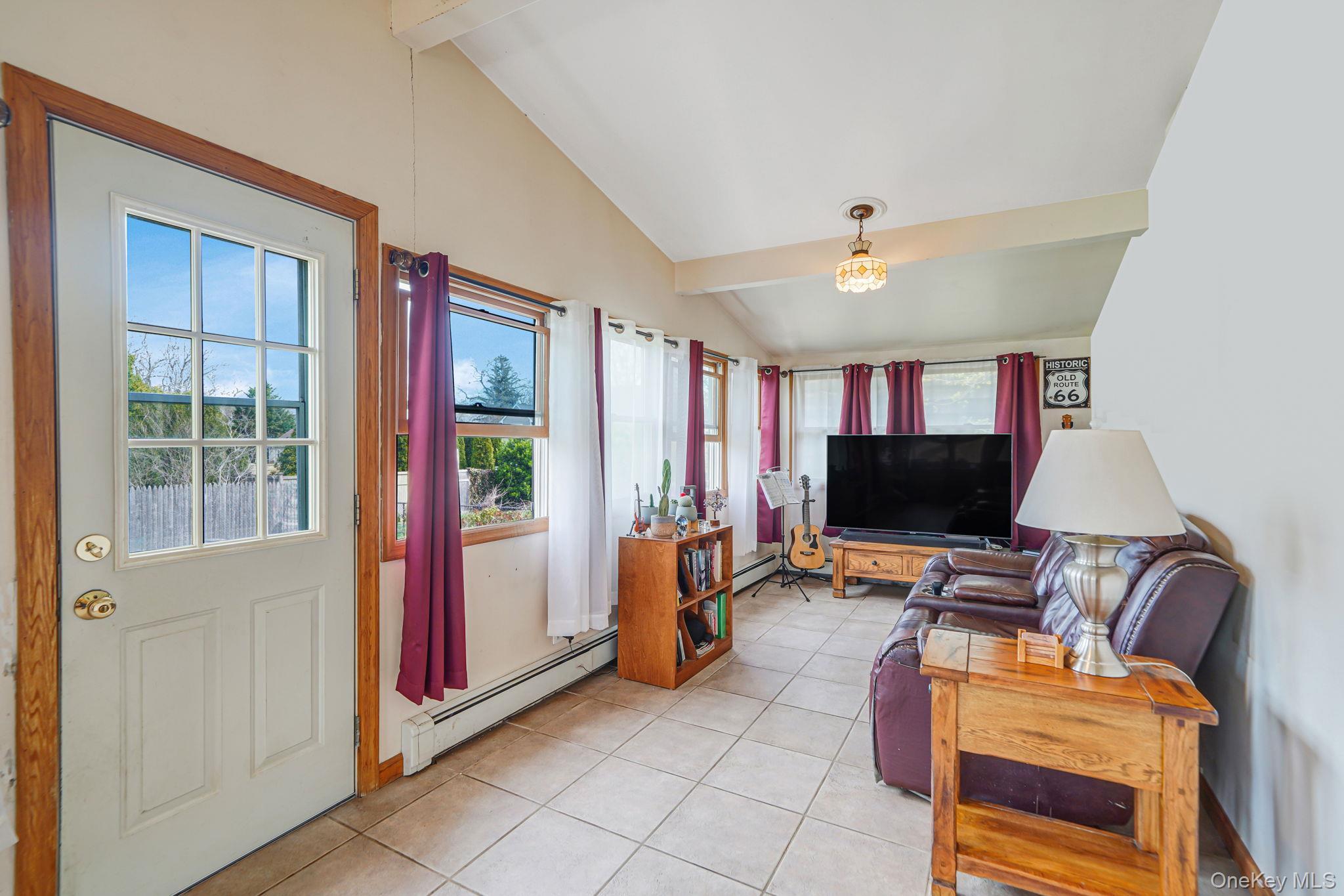 Single Family 4th  Suffolk County, NY 11780, MLS-983758-17