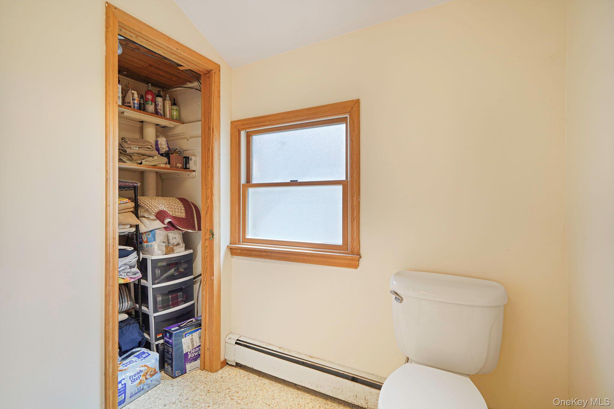 Single Family 4th  Suffolk County, NY 11780, MLS-983758-23